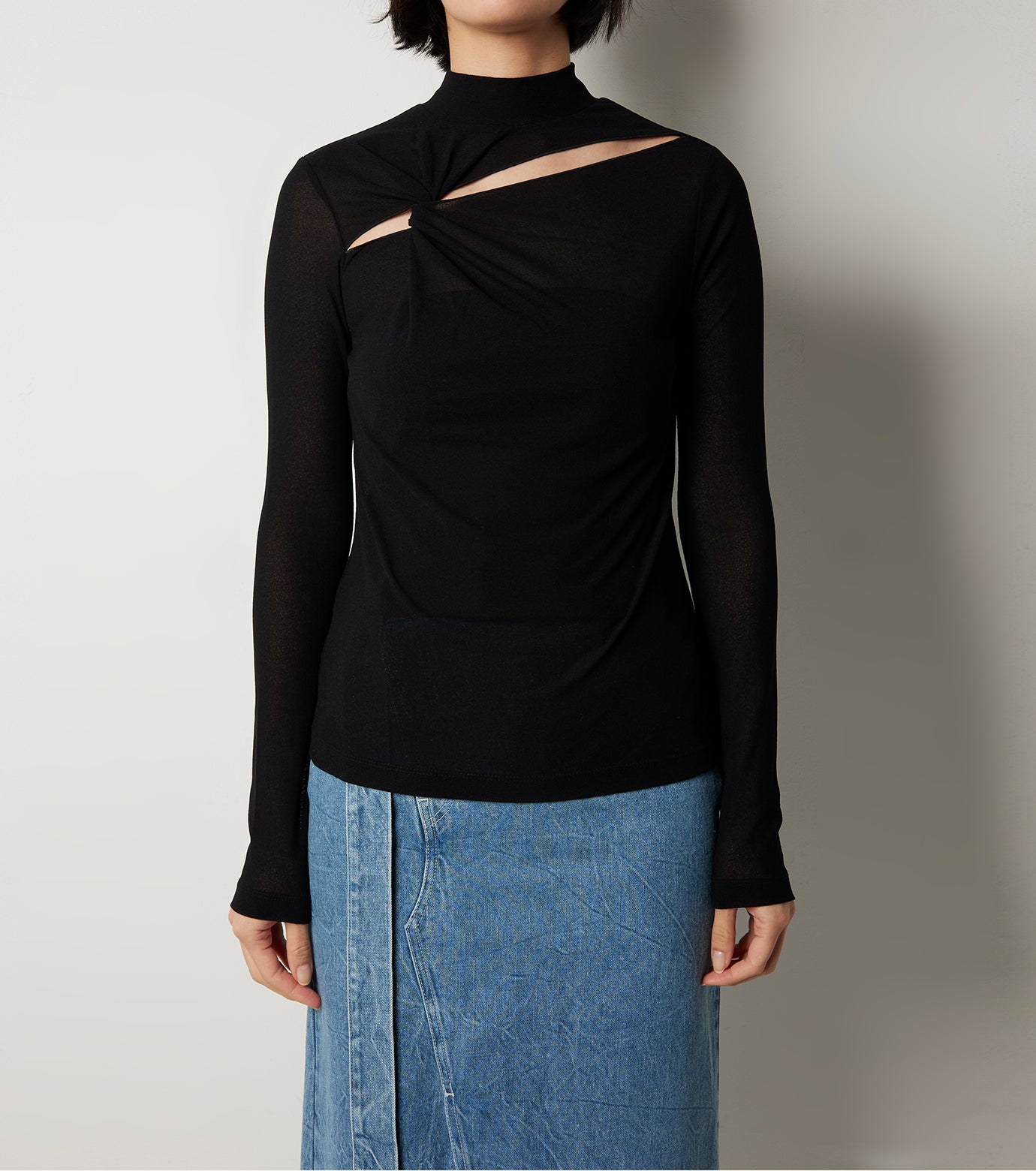 Asymmetric Front Slit TOP