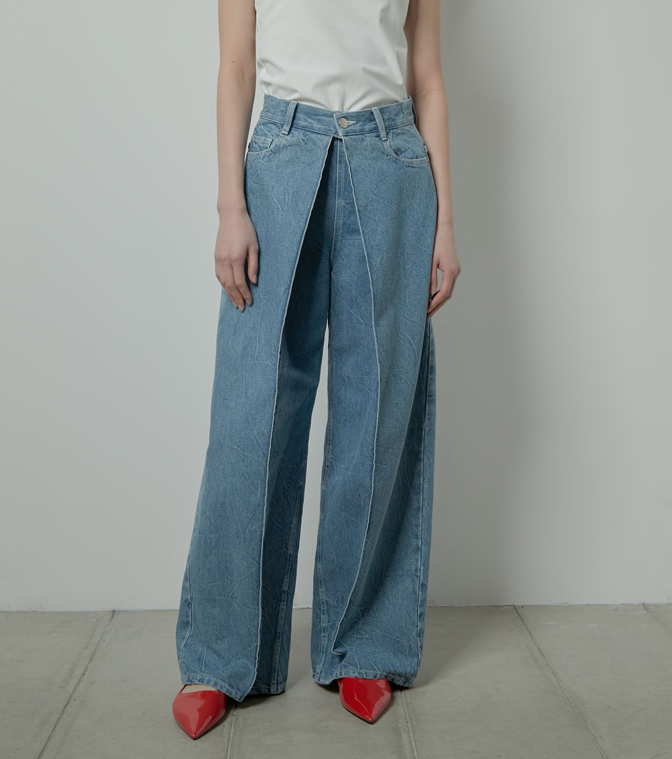 Front Tuck Wide Denim Pants