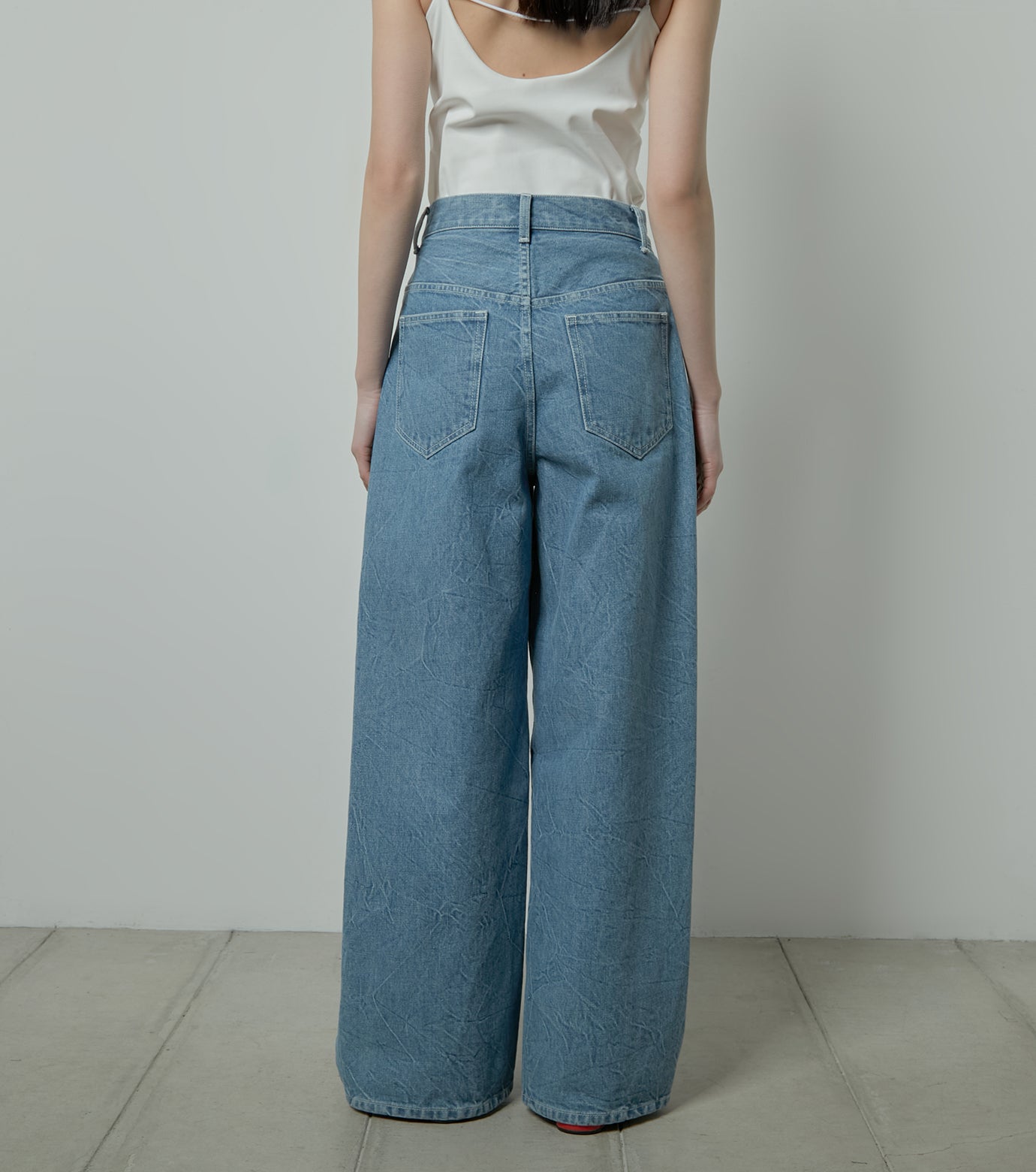 Front Tuck Wide Denim Pants