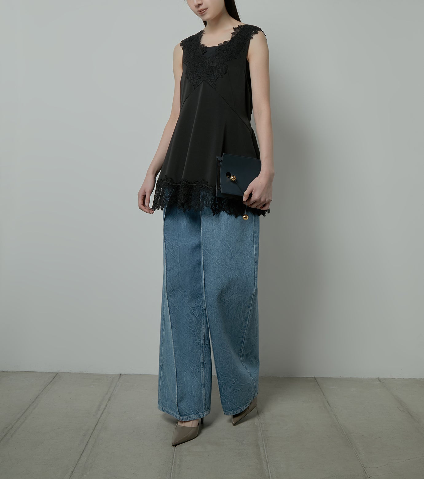 Front Tuck Wide Denim Pants