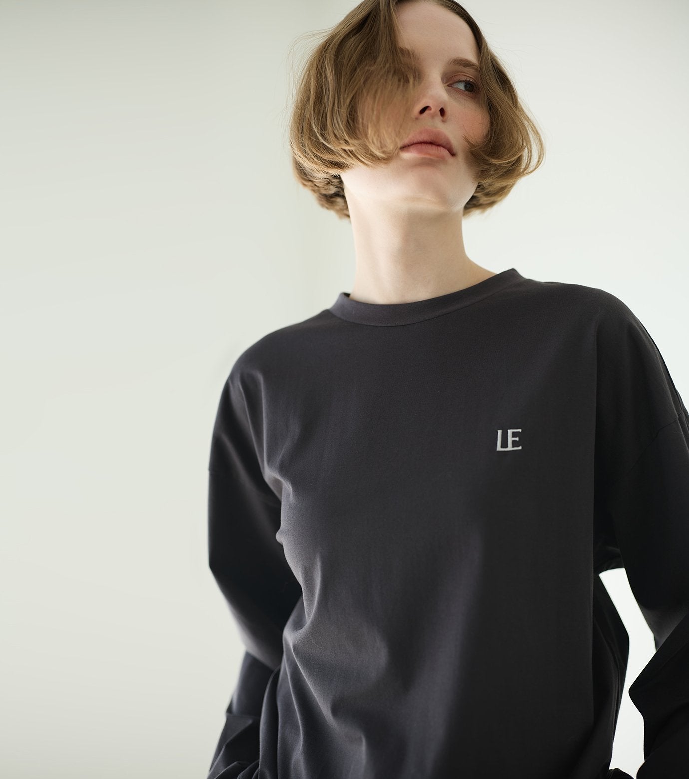 LE Embroidery Long T
