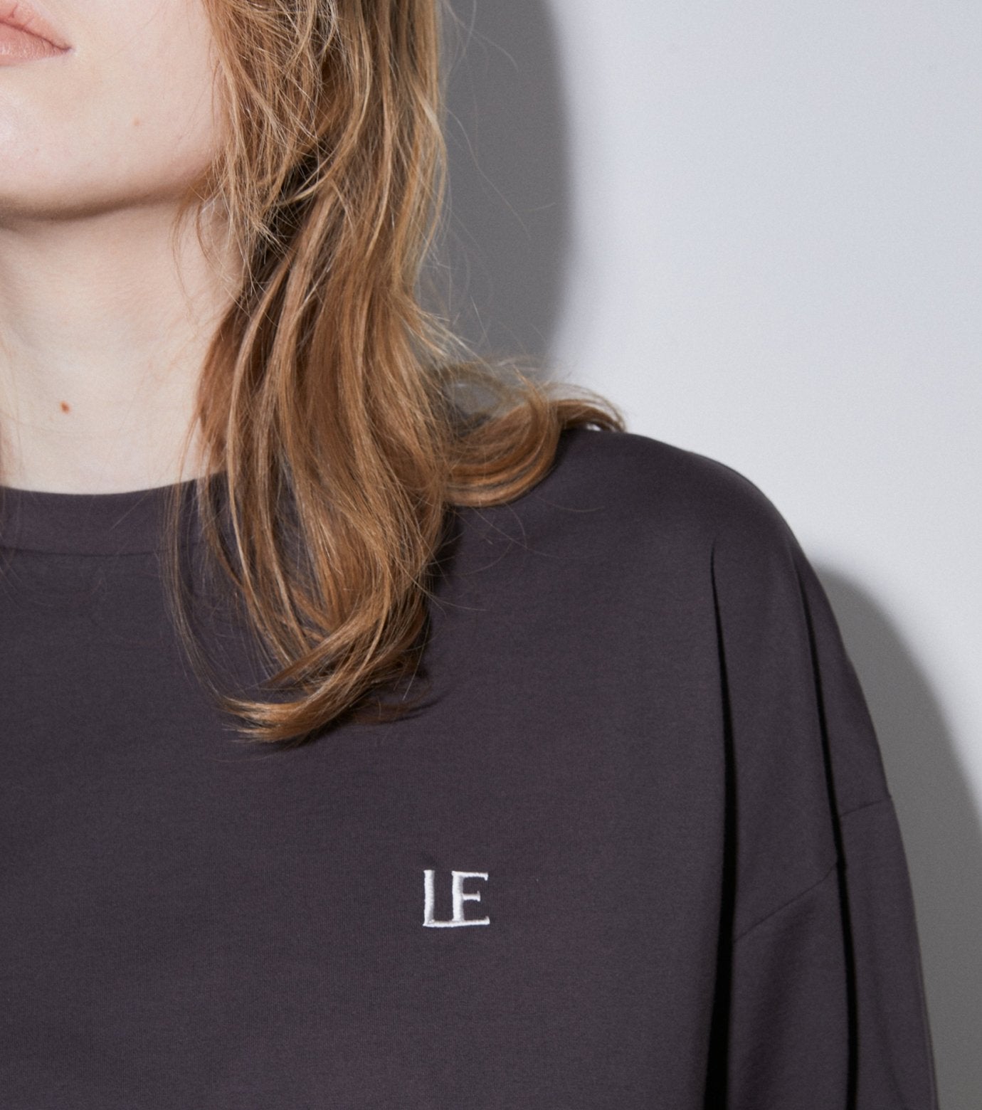 LE Embroidery Long T