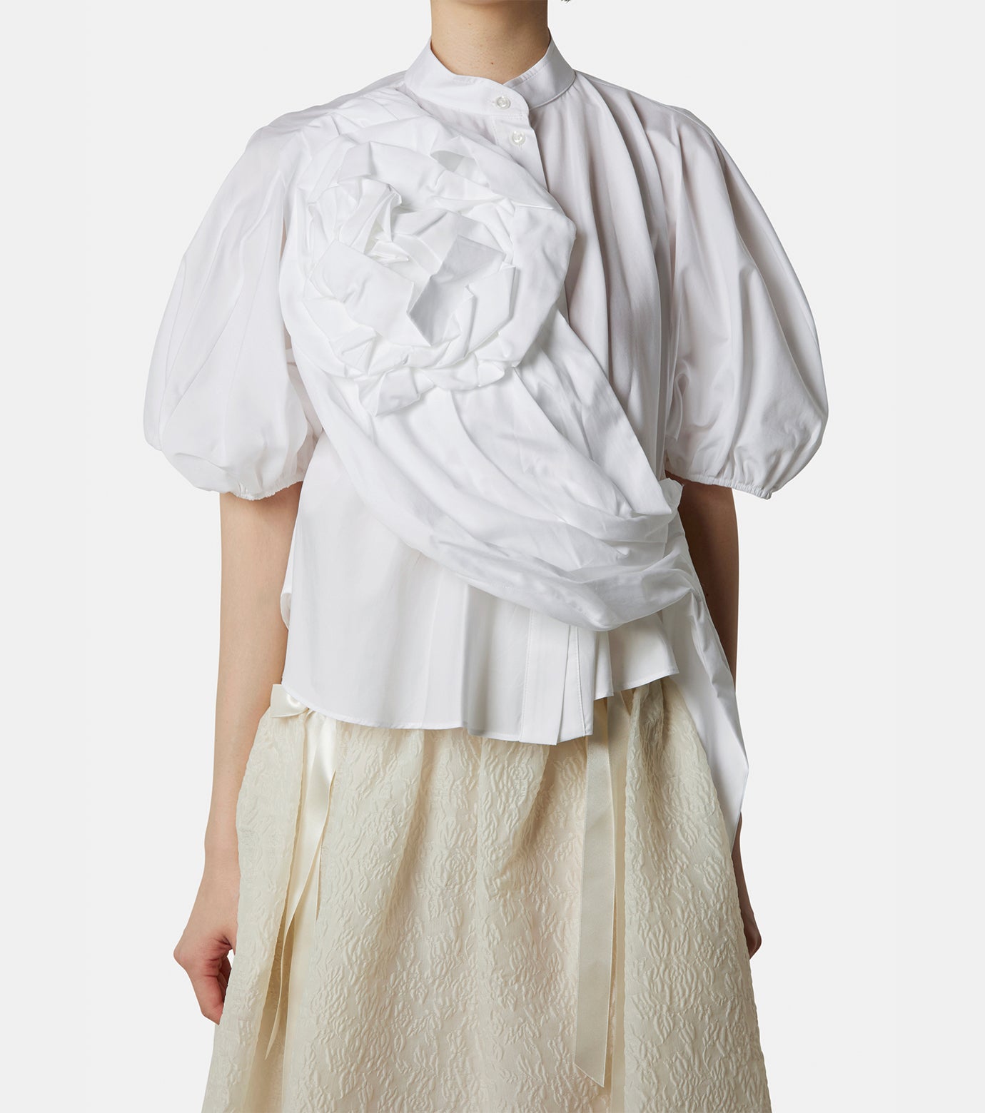 Cropped Puff Slv Shirt w/Rose Sash