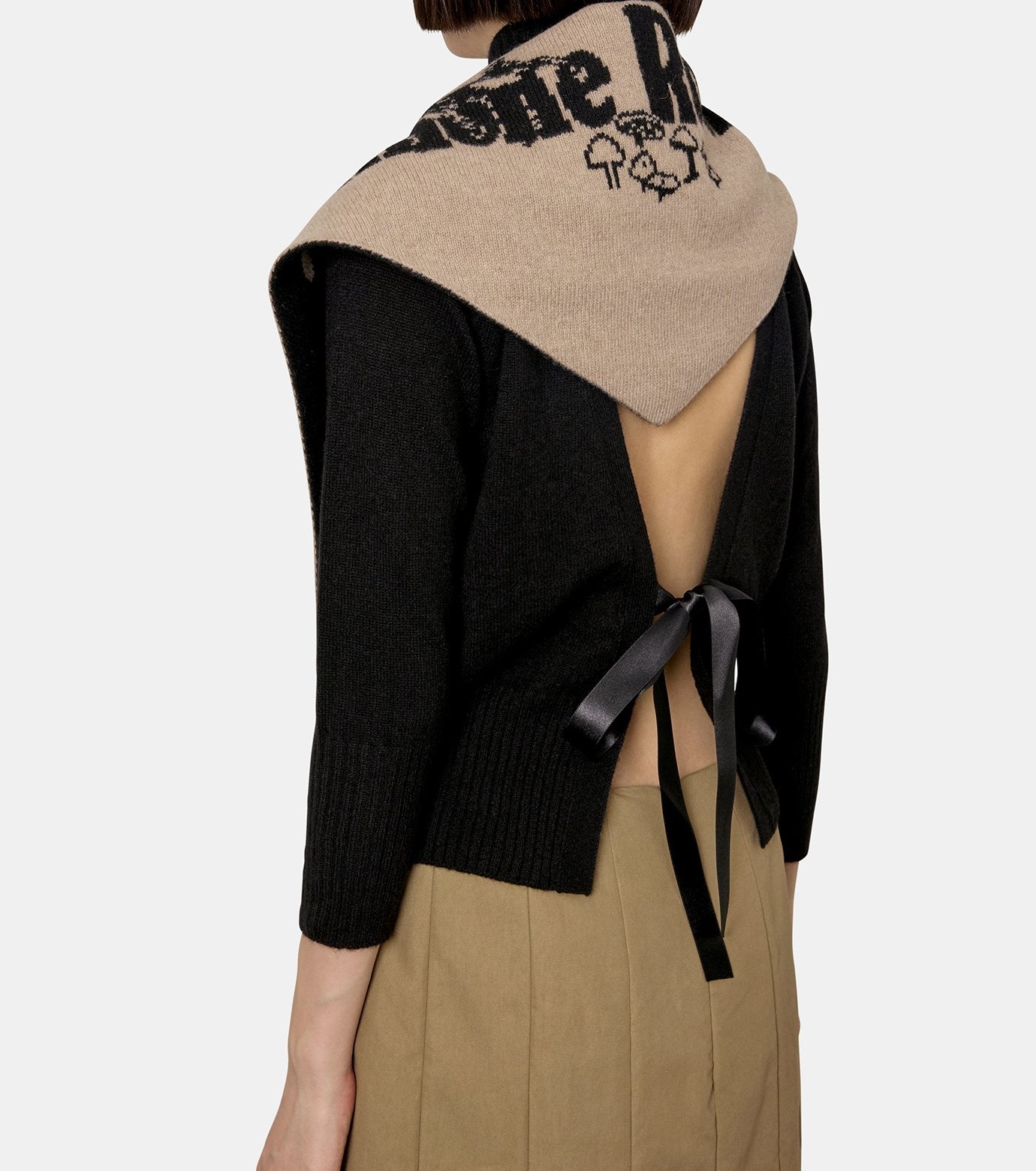 Graphic Logo Knit Neckerchief