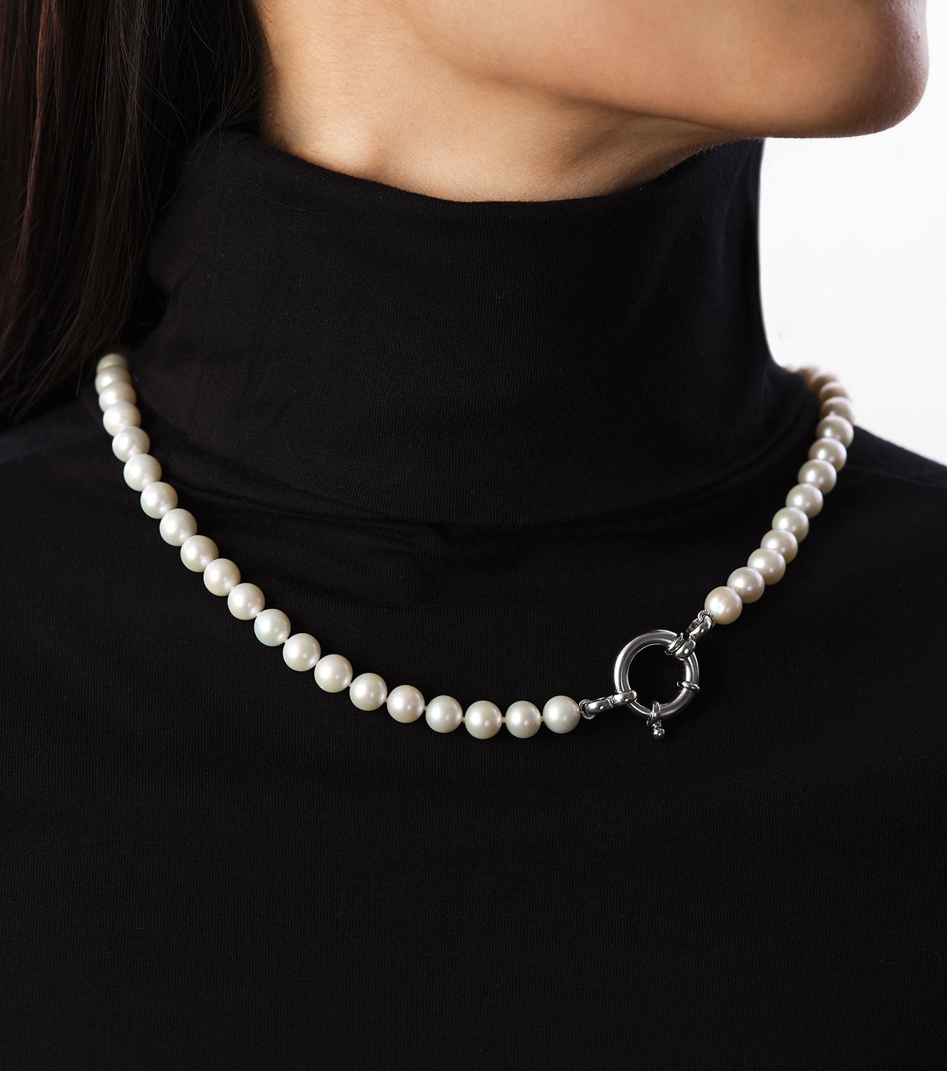 Genderless Pearl Necklace