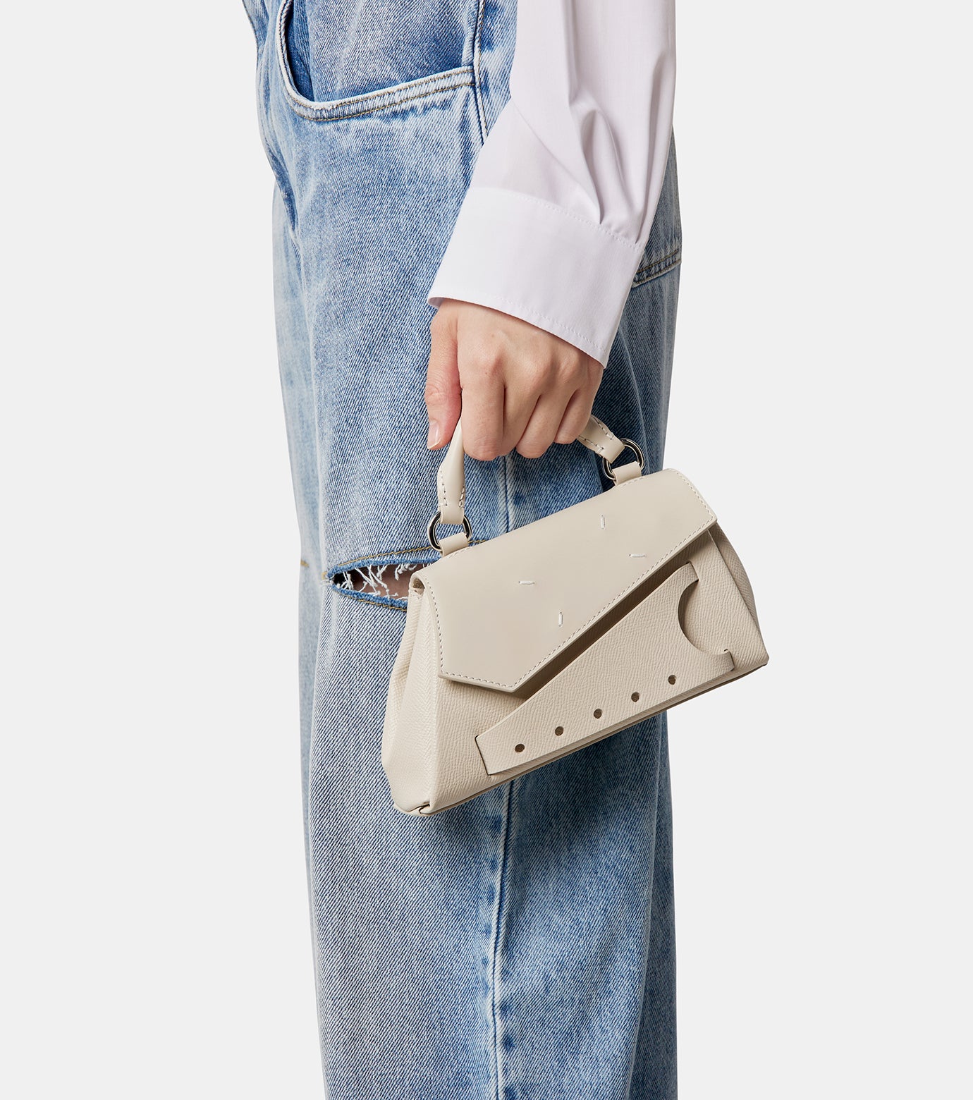 Snatched Asymmetric Micro