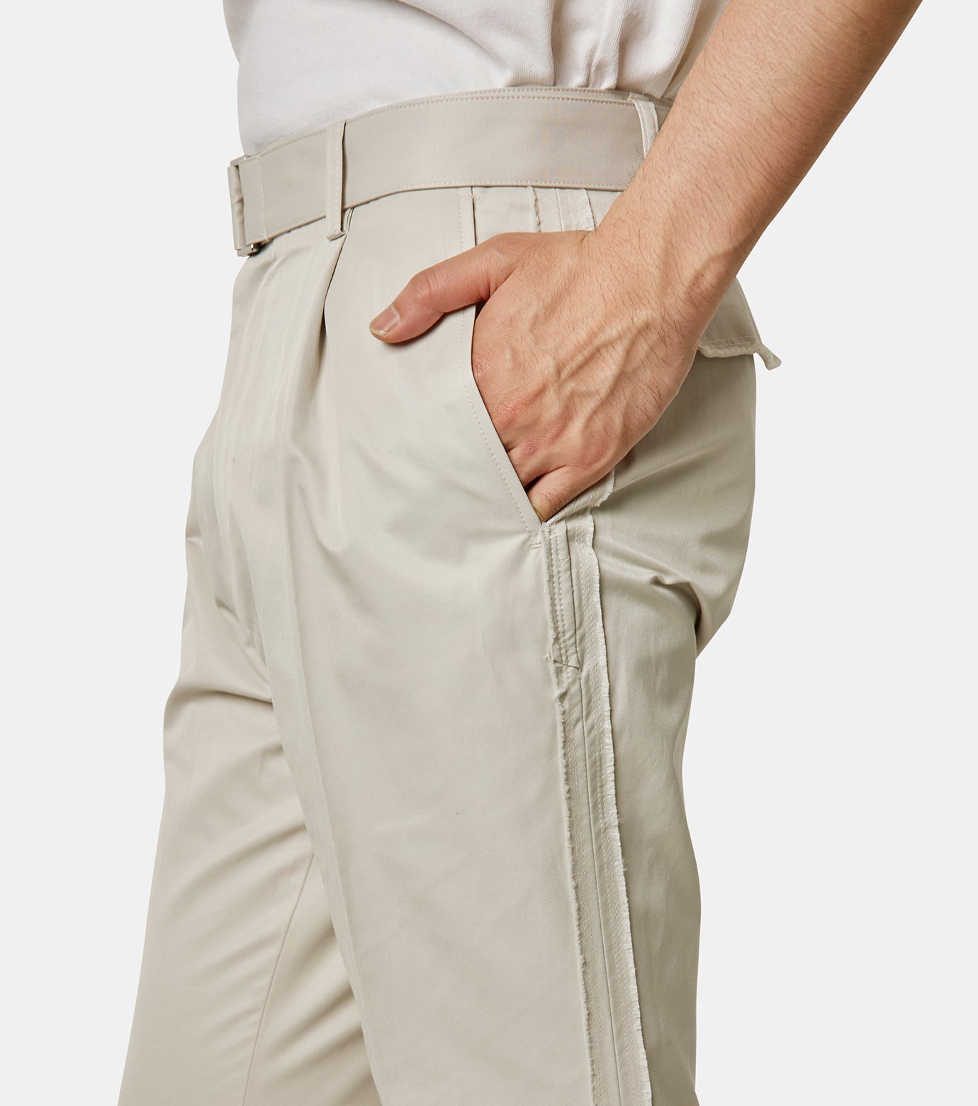 Chambray Chino Tapered Pants.