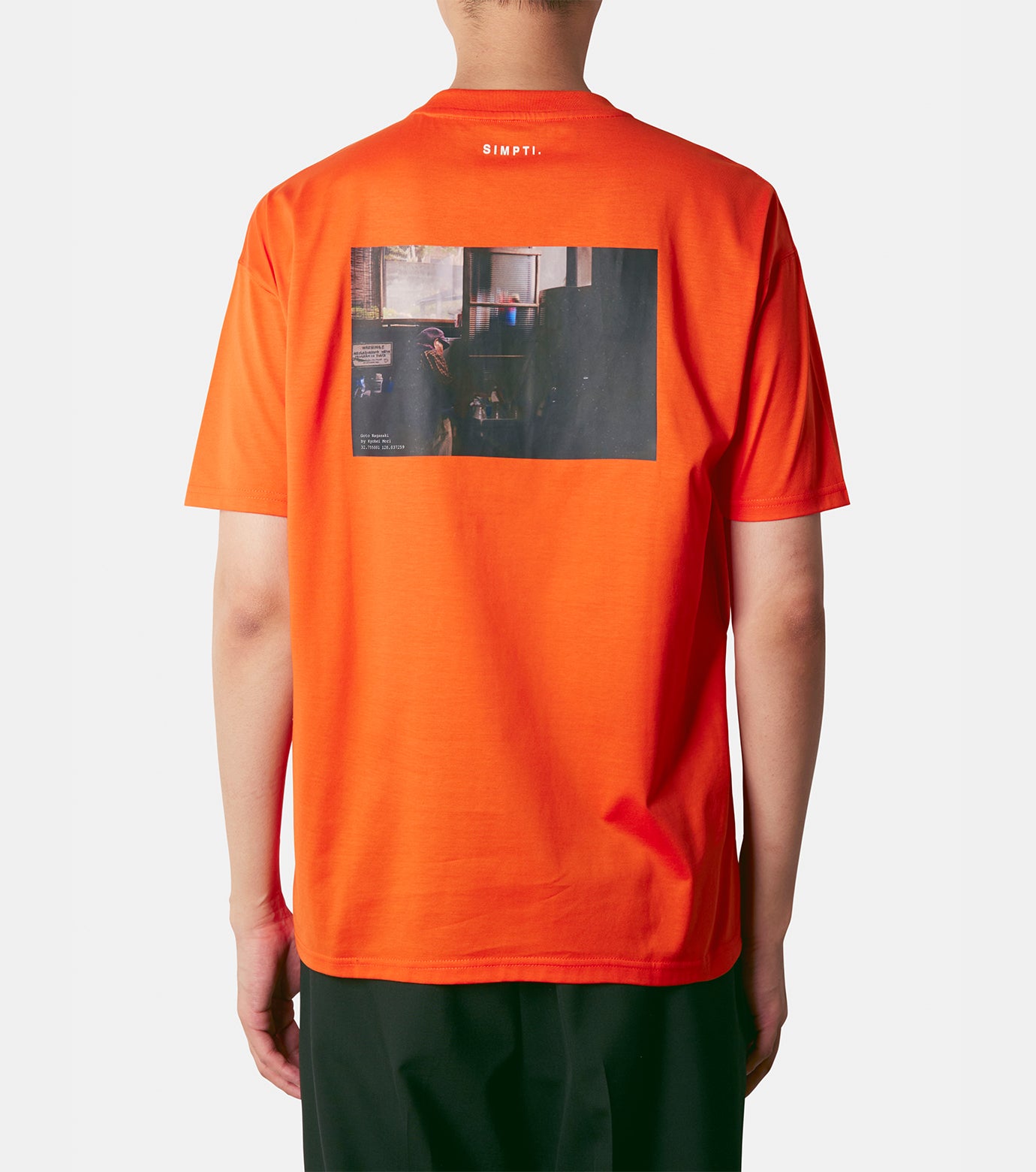 Graphic T-Shirt “Beyond The Age”