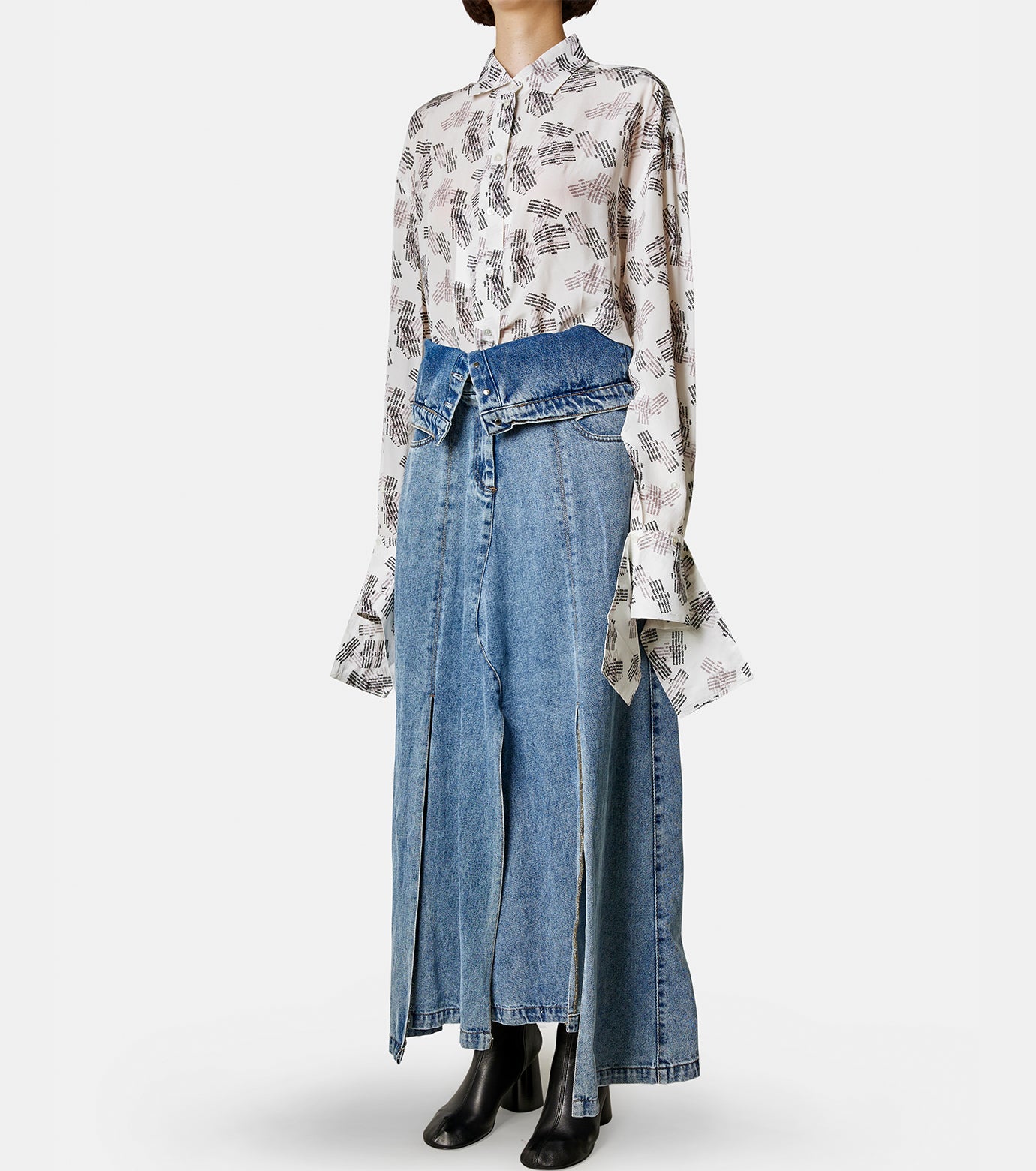 Cuff Detailed Blouse