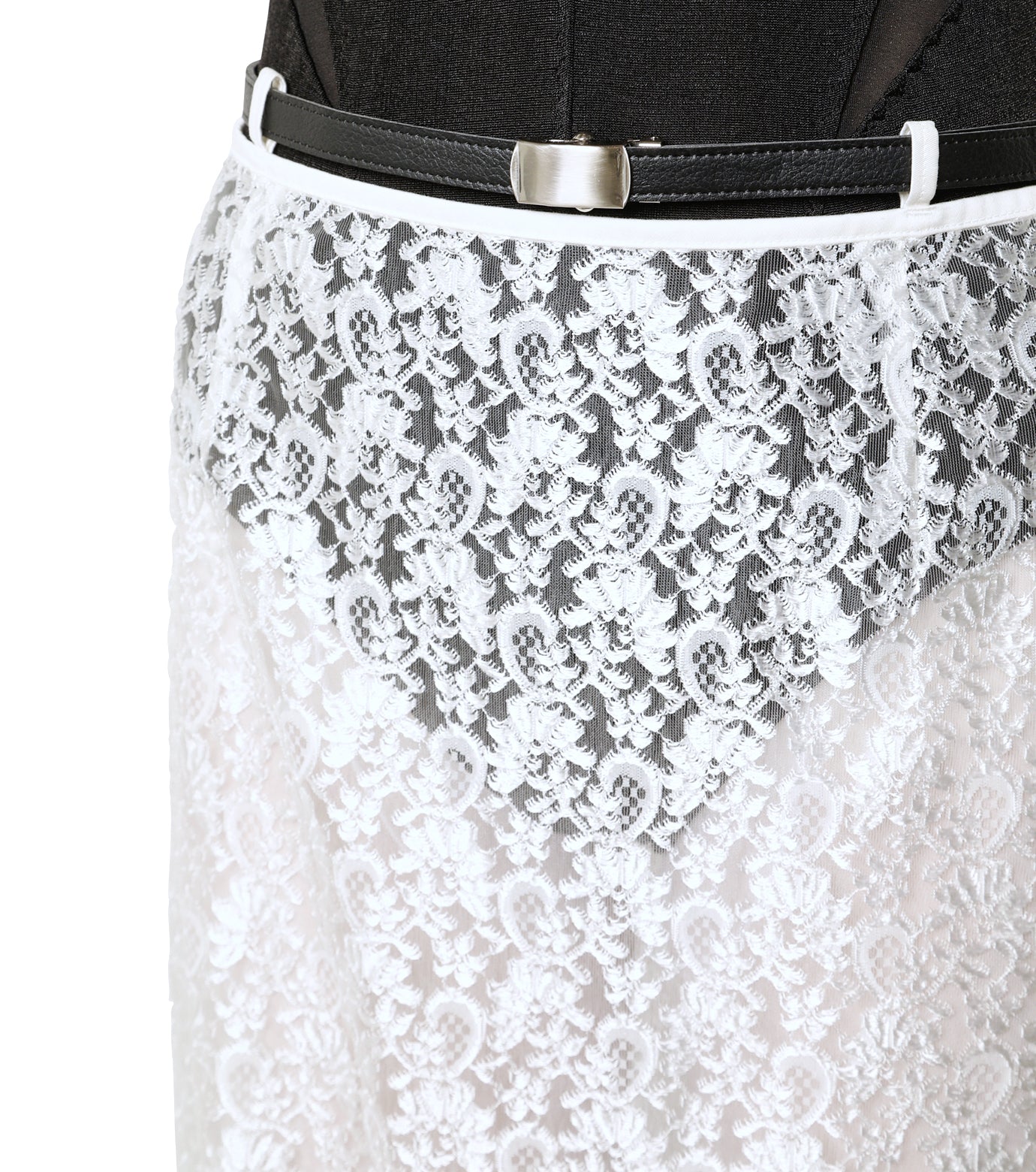 Falling-Plate Lace Skirt