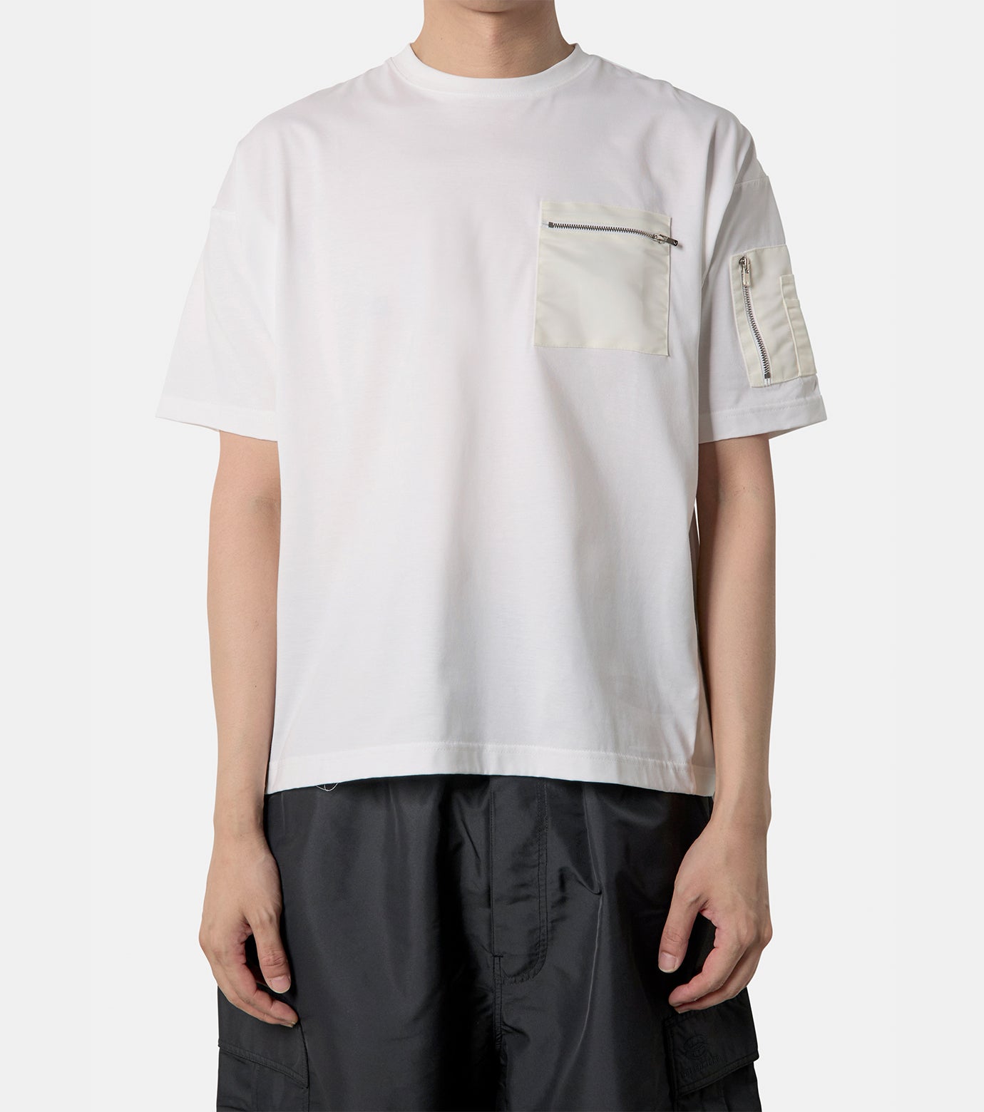 Nylon combination T-shirt.