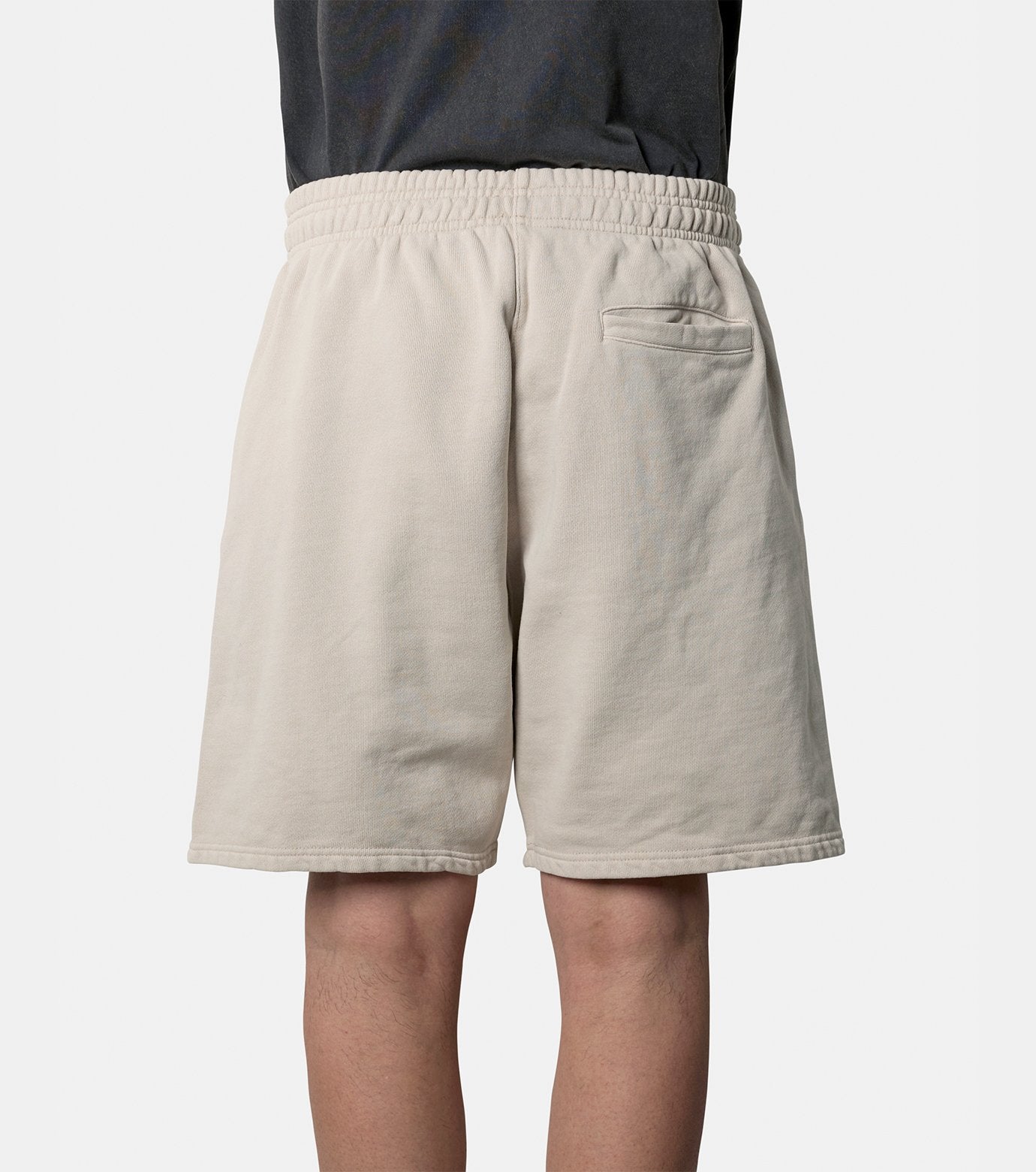 STANDARD SWEATSHORT