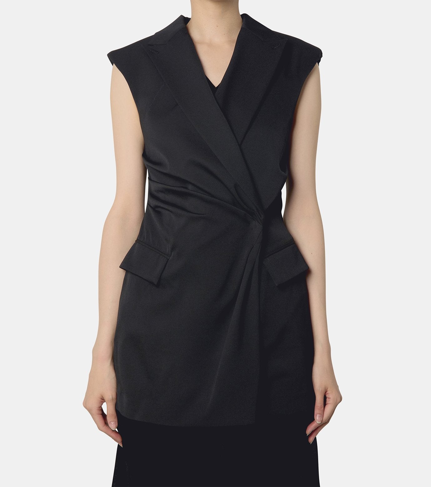 TAILORED VEST