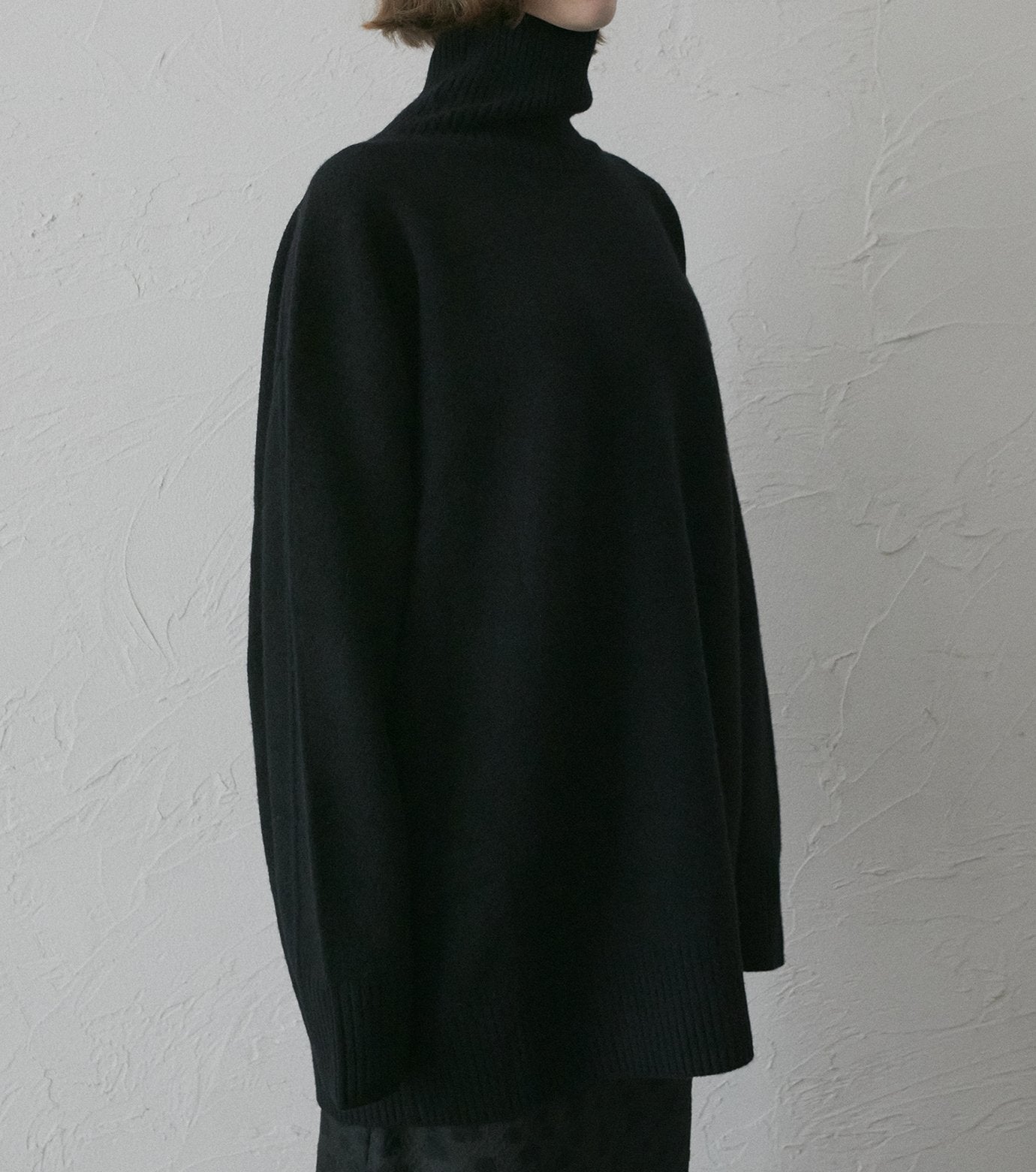 Wool Cashmere Turtle Neck Knit