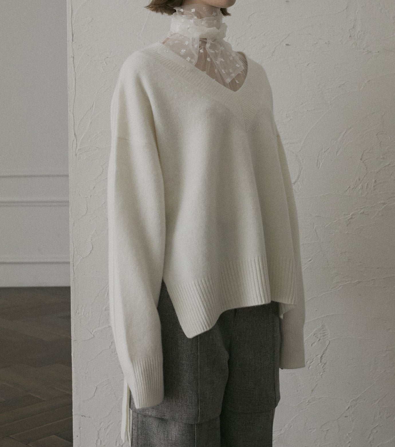 Wool Cashmere V Neck Knit