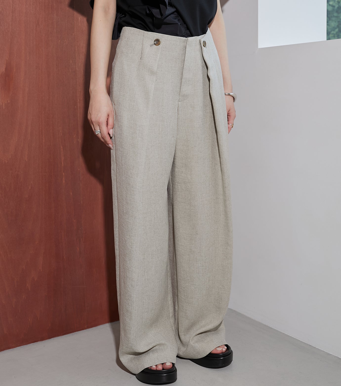 Tuck Wide Pants