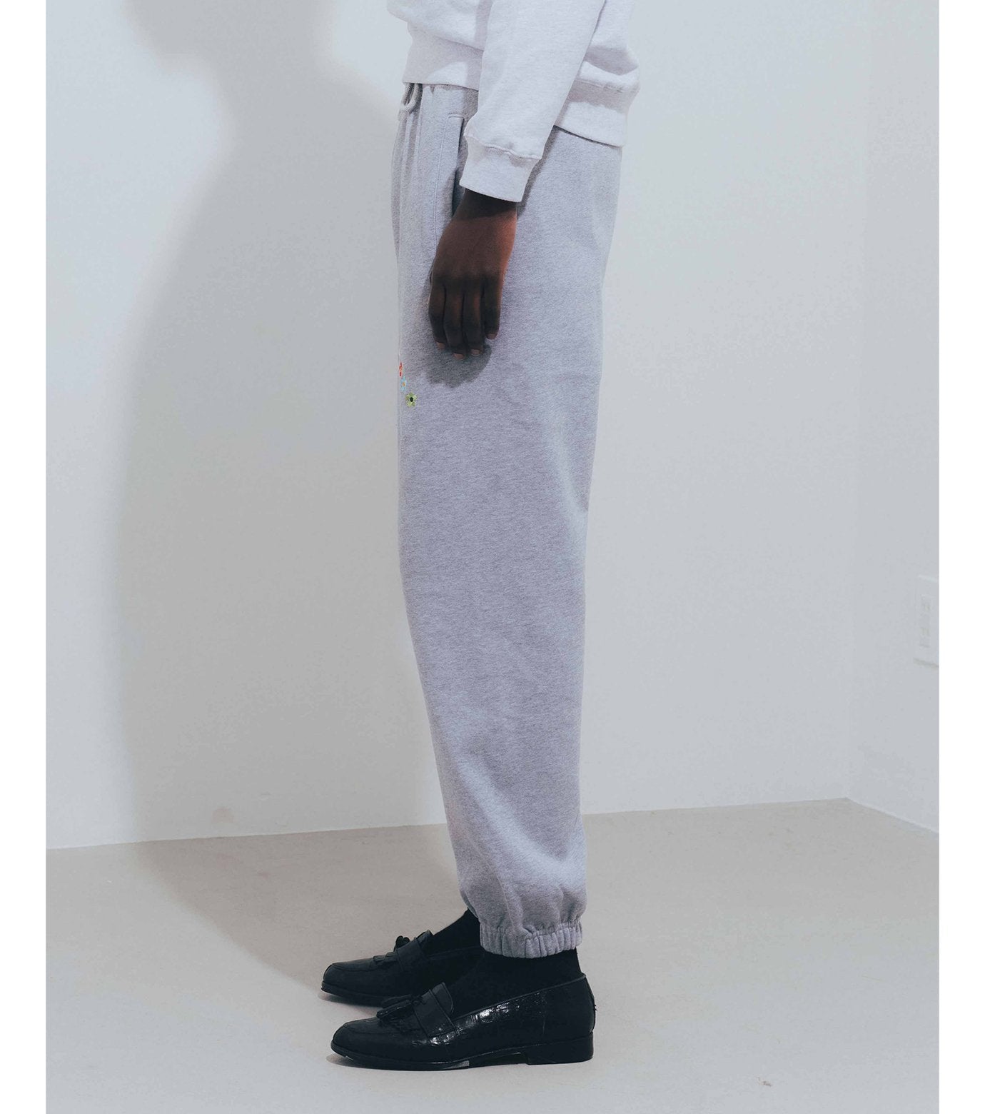 Sample Embroidary Sweat Pants