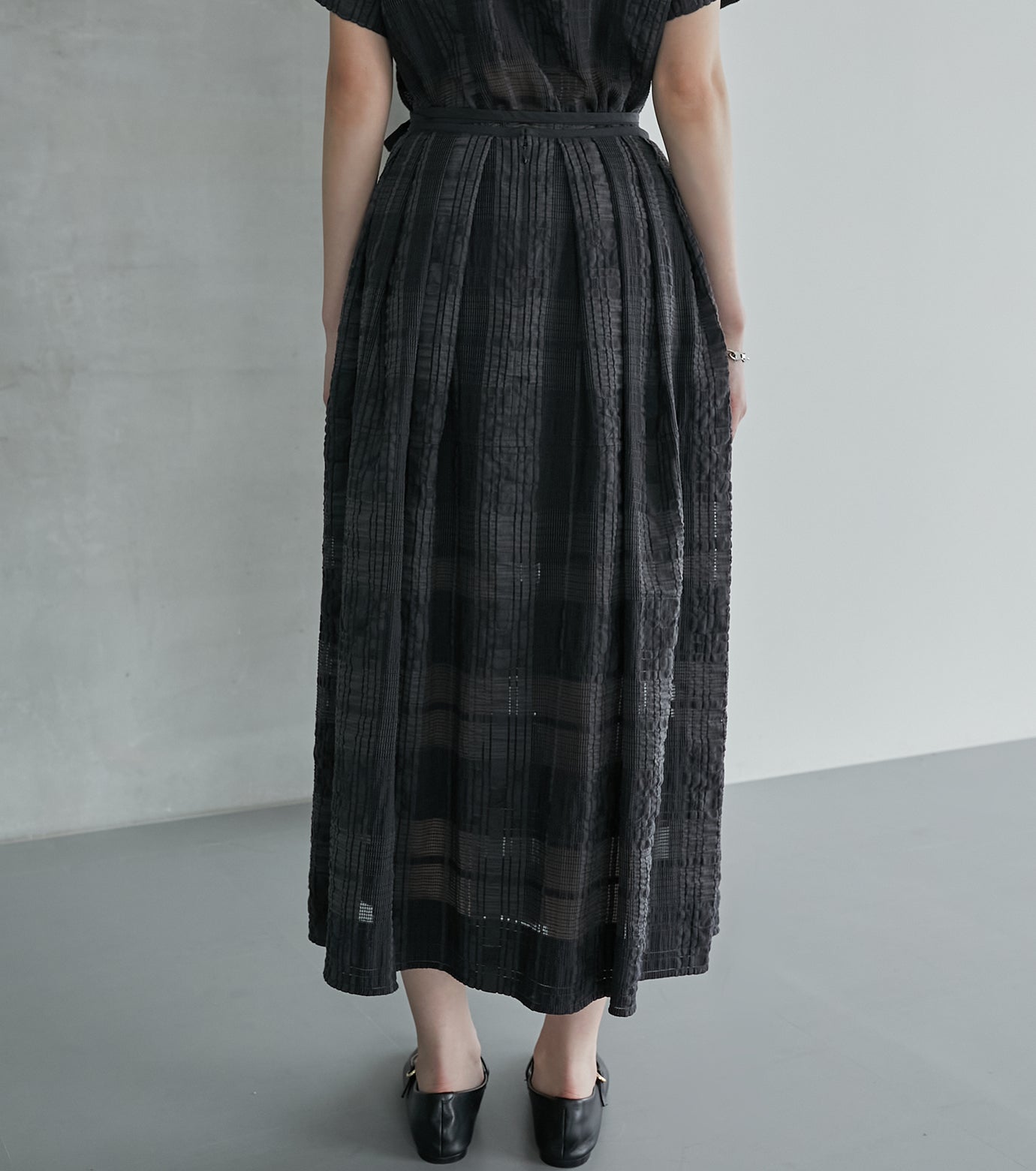 Checkered Lace Jacquard Tuck Skirt