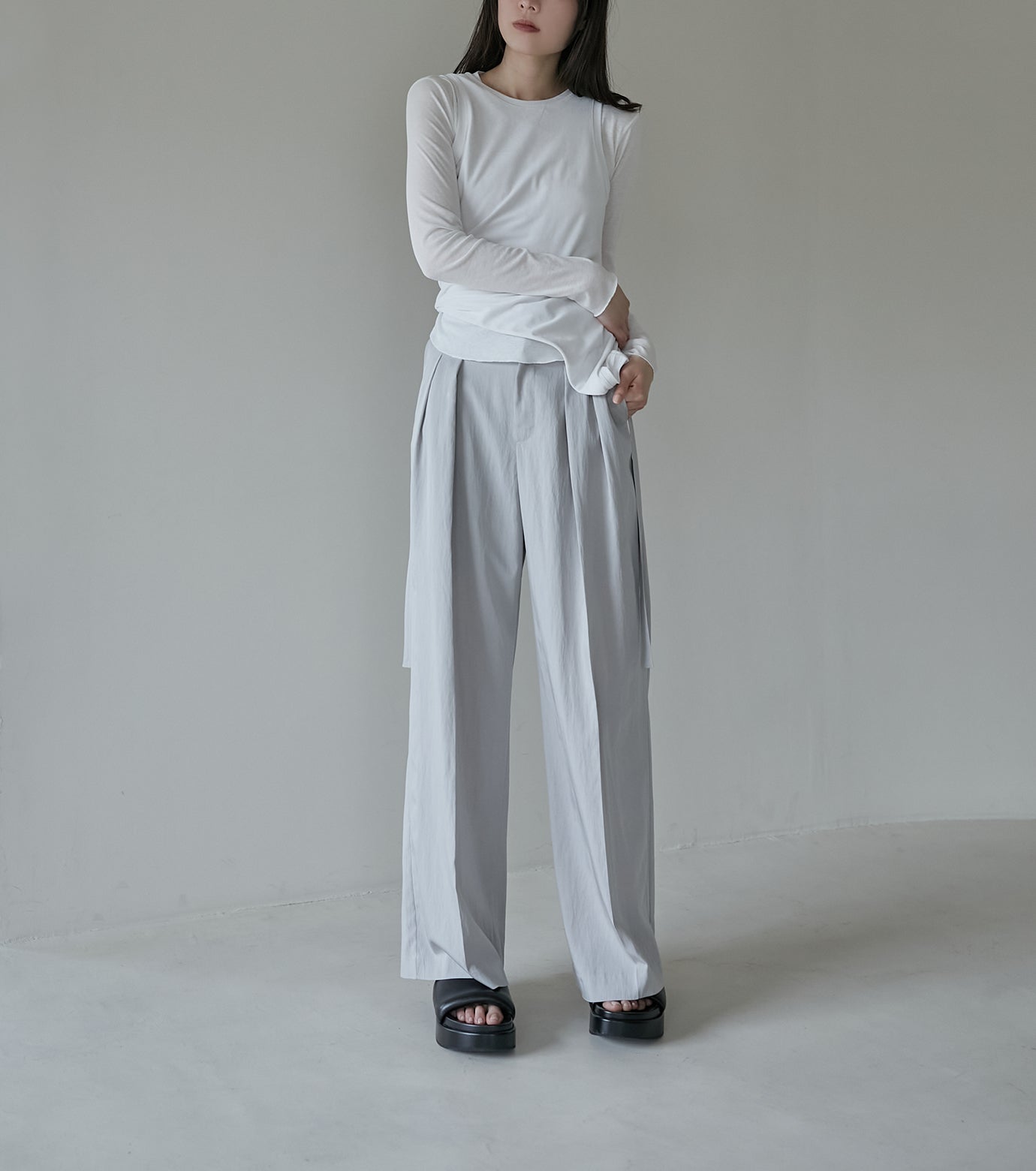 Wide Leg Tuck Pants