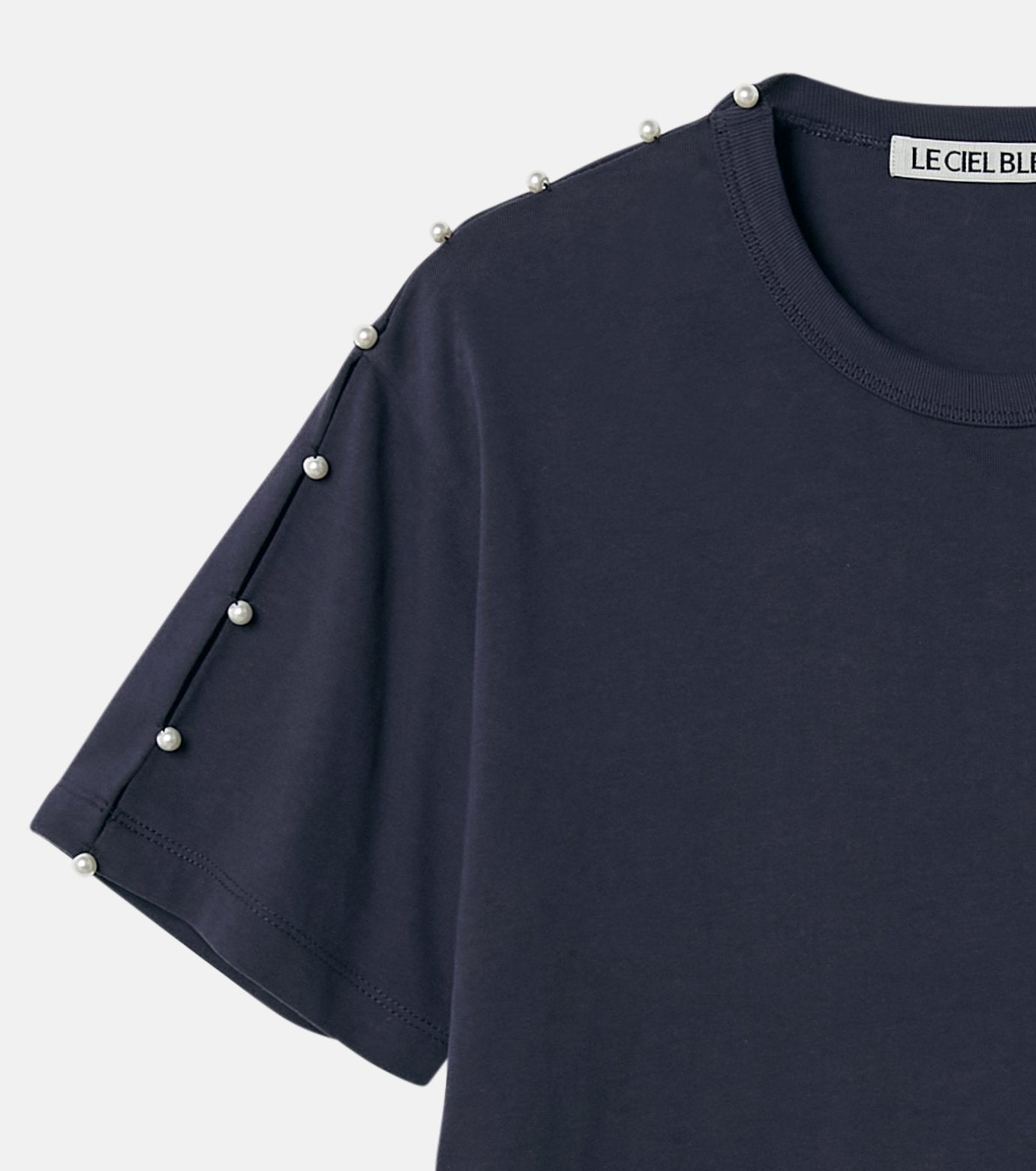 Boxy T-shirt w/Pearl Embellishment