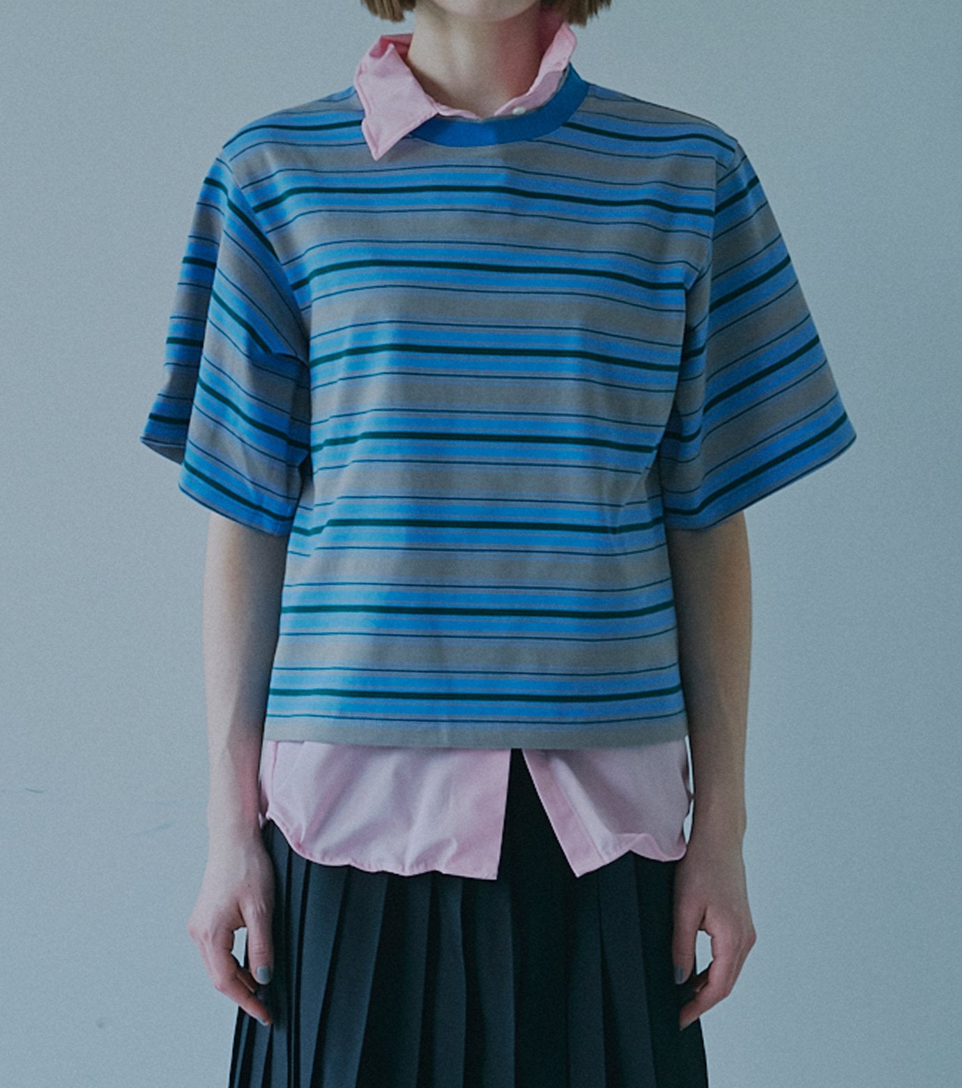 Sleeveless Shirt w/Wire Detailing