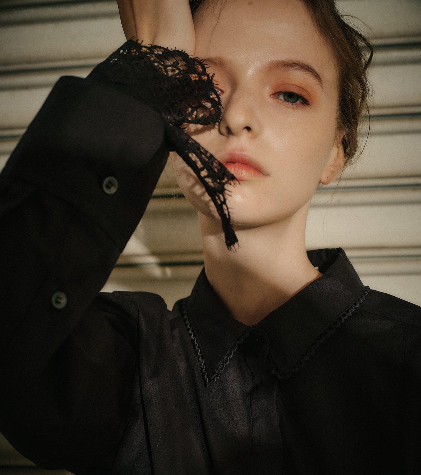 Voile Shirt w/Detachable Lace Cuffs