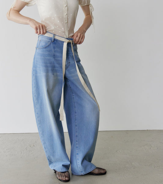 Barrel Leg Jeans