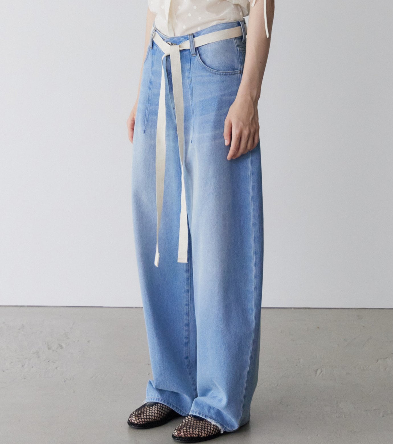 Barrel Leg Jeans