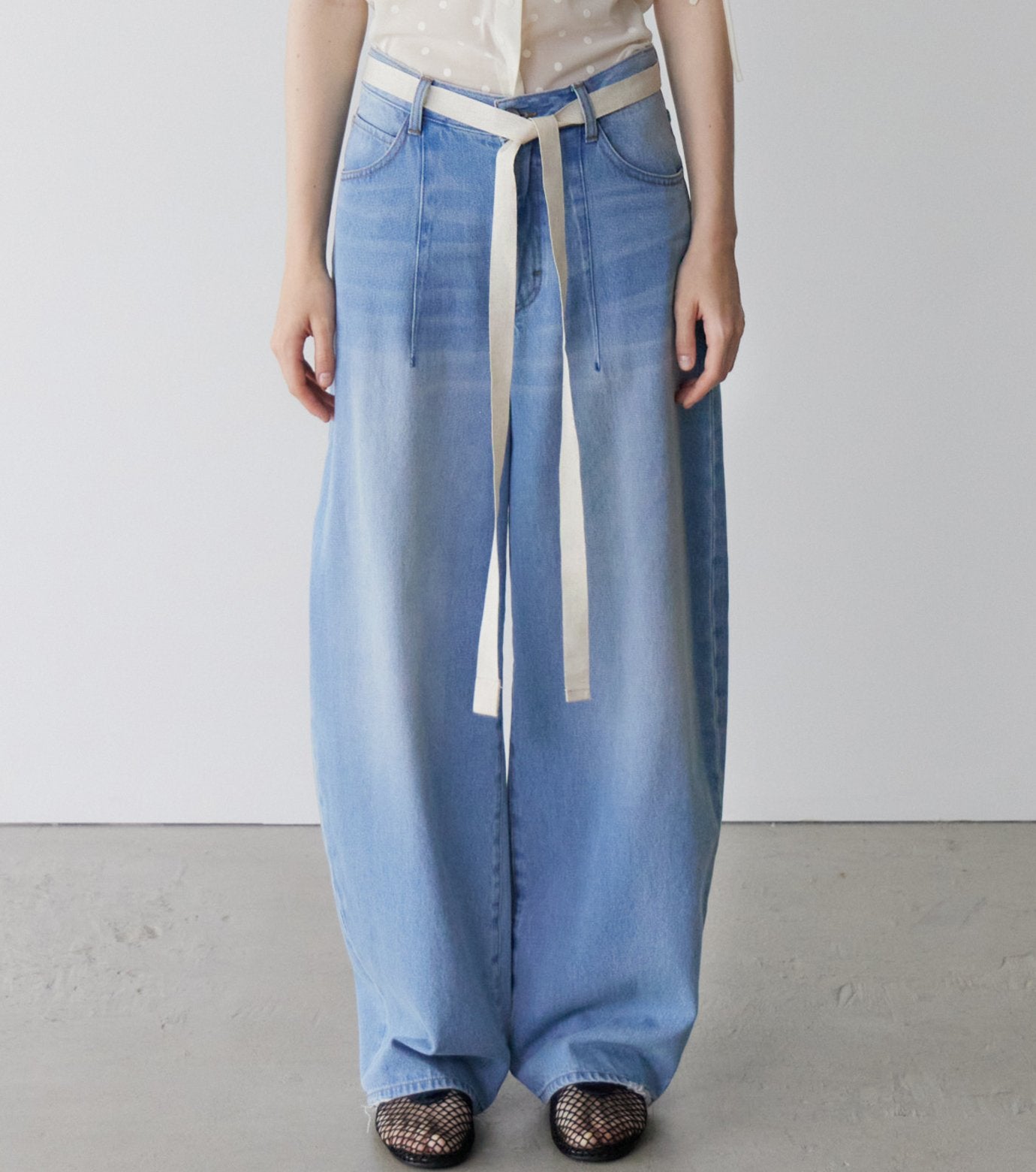Barrel Leg Jeans