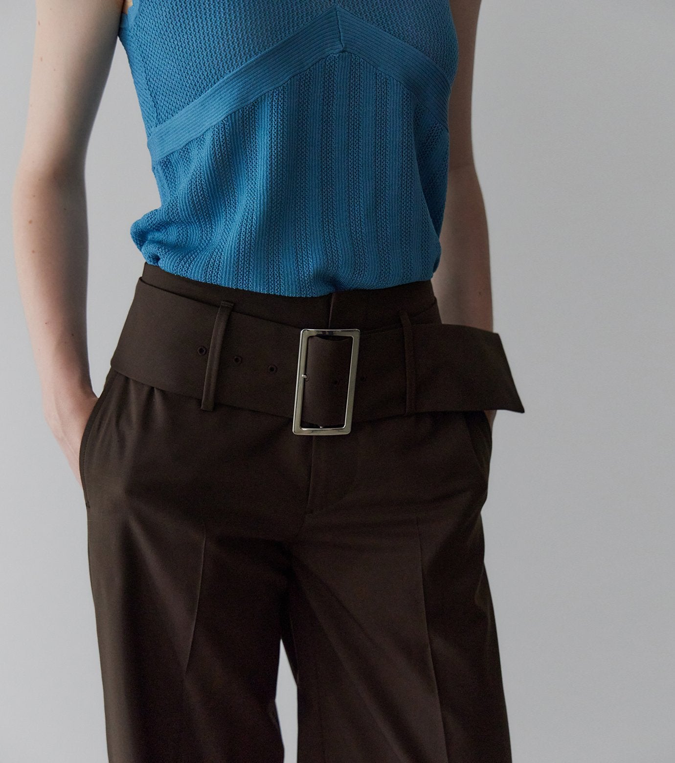 Relaxed Fit Trousers w/Wide Belt