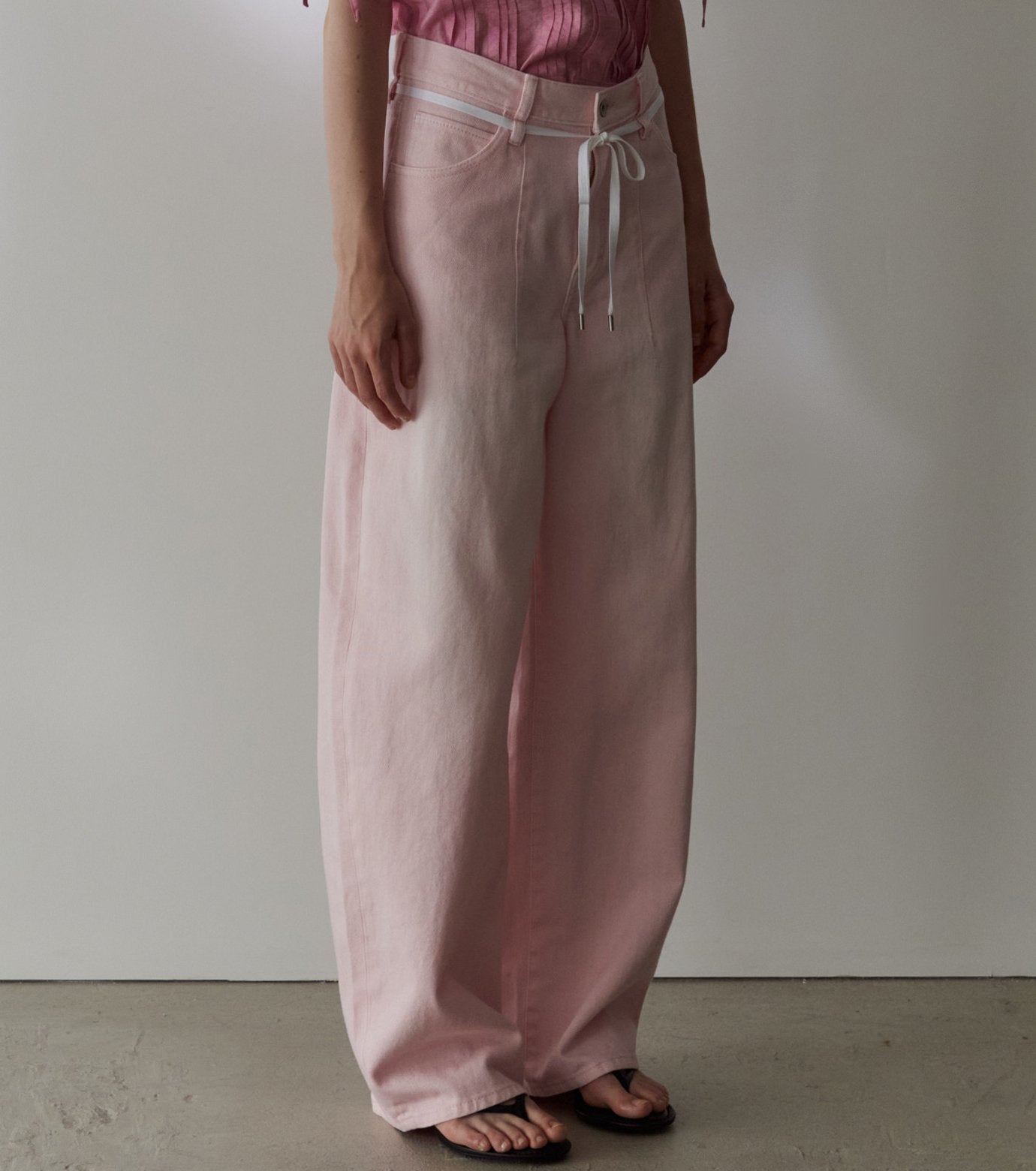 Barrel Leg Jeans