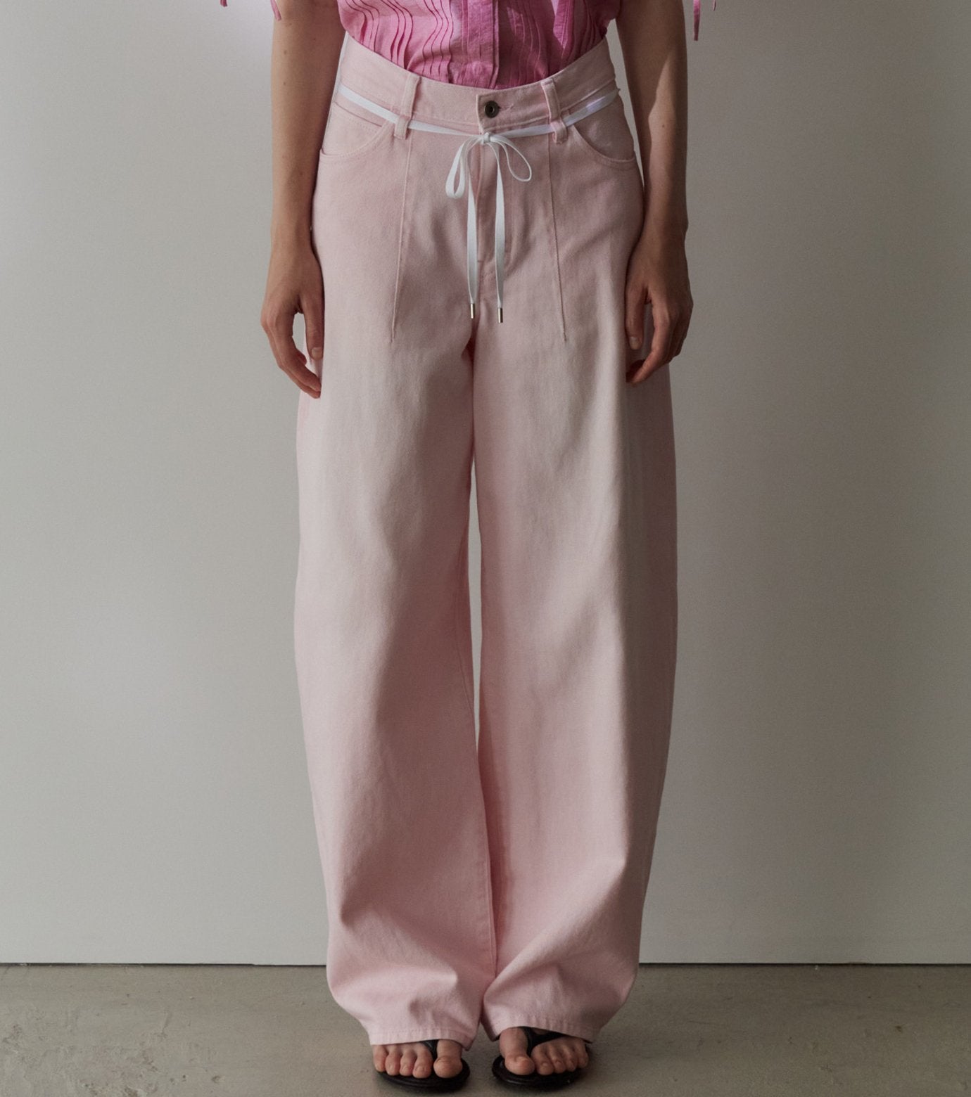 Barrel Leg Jeans