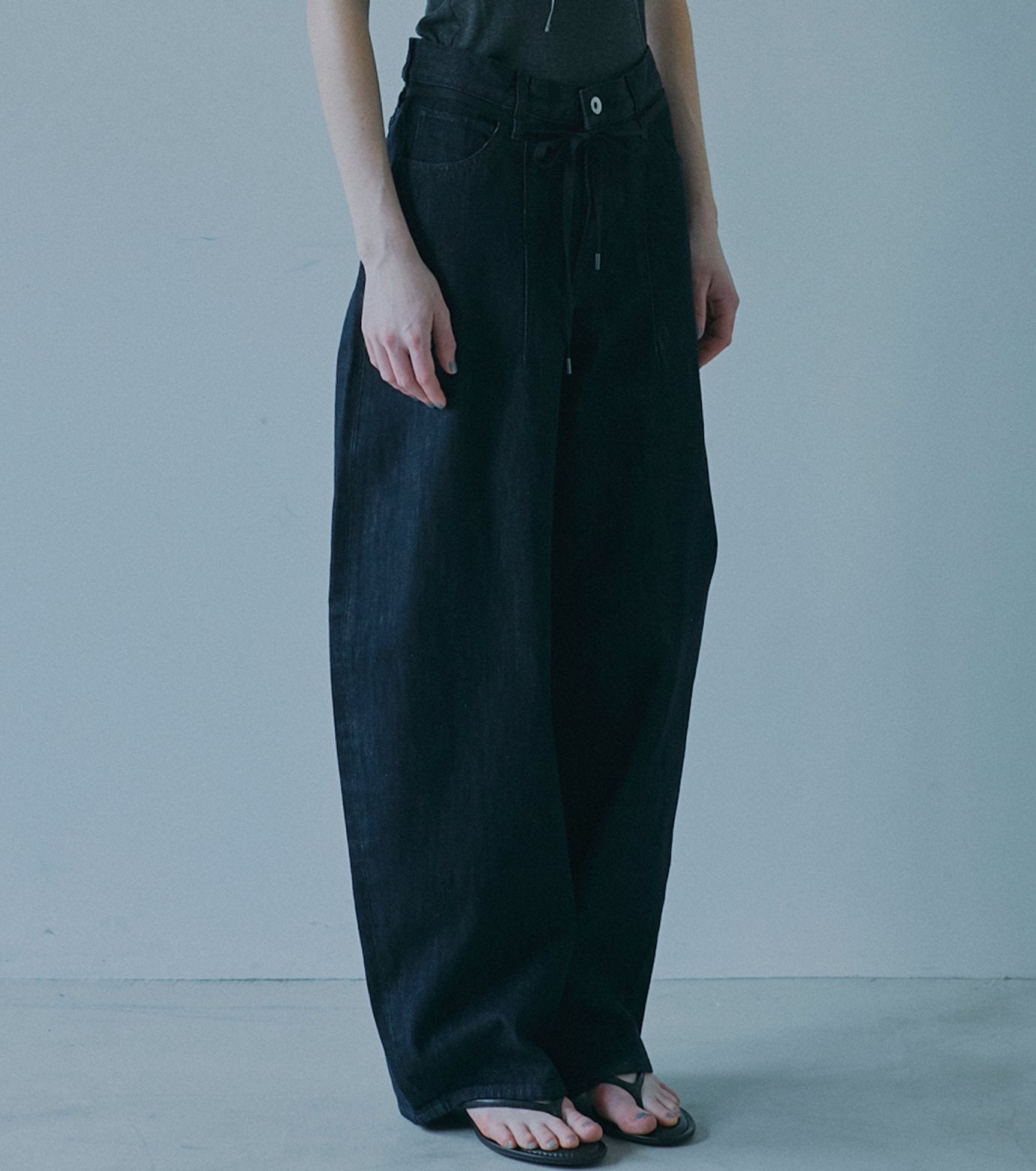 Barrel Leg Jeans