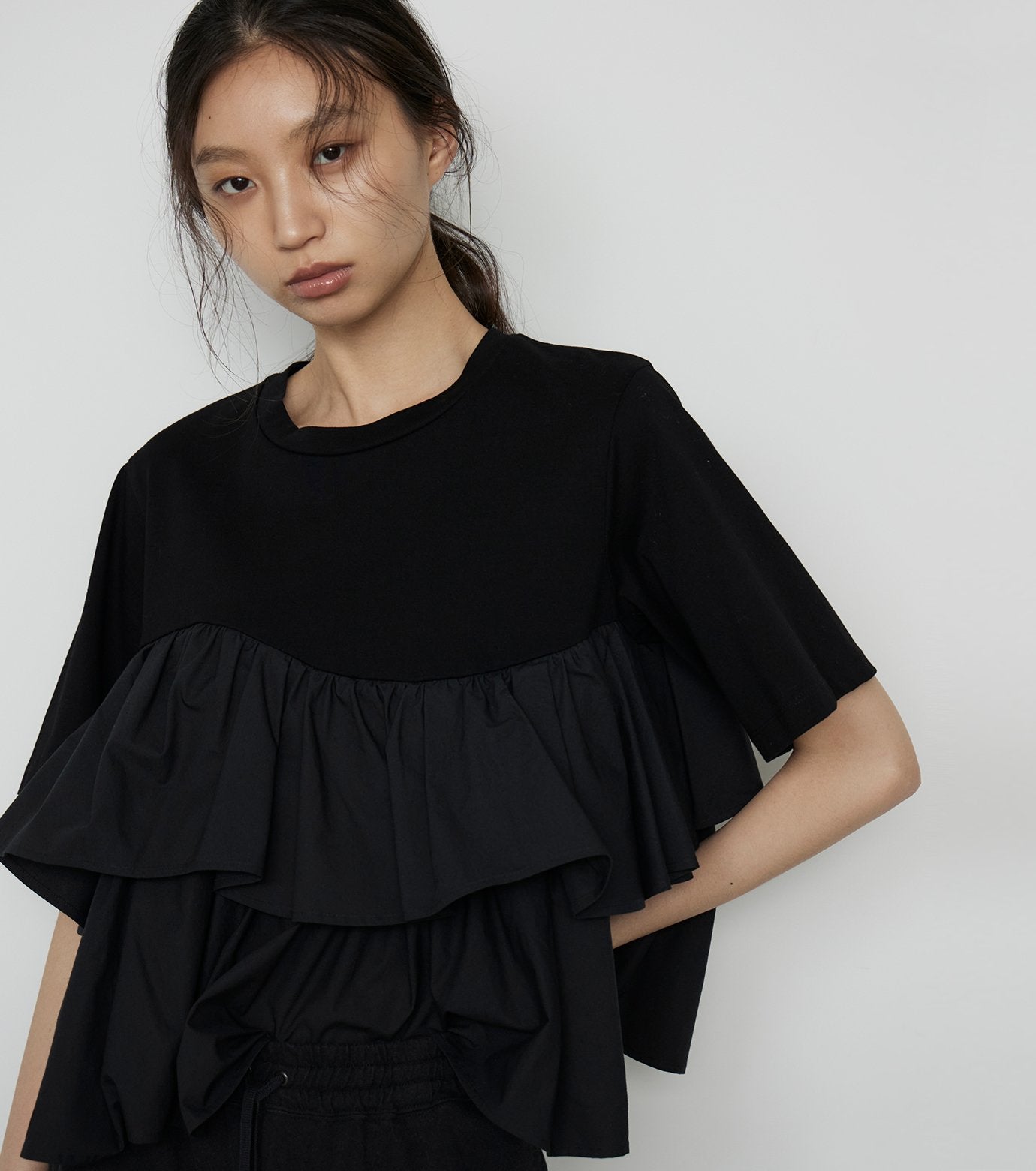 Short Ruffle Cut Tops