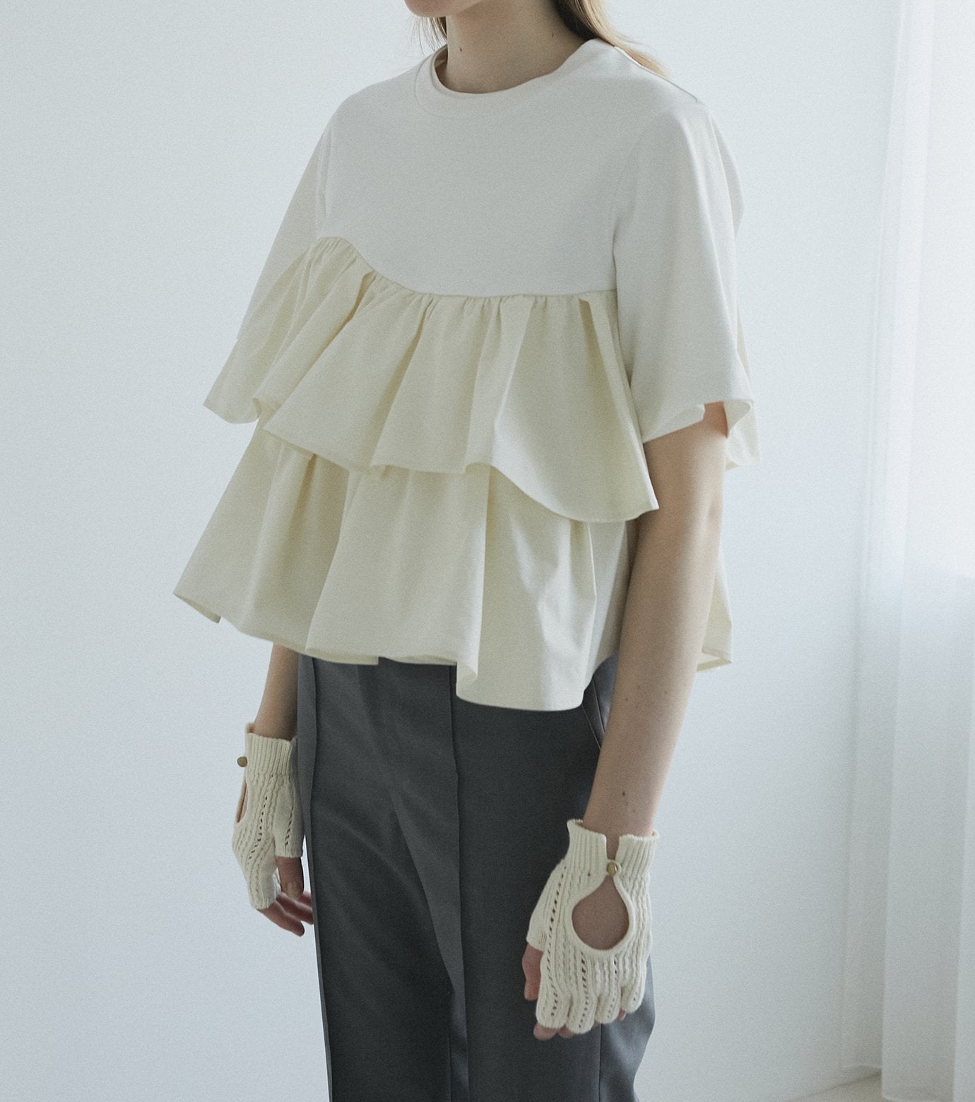 Short Ruffle Cut Tops