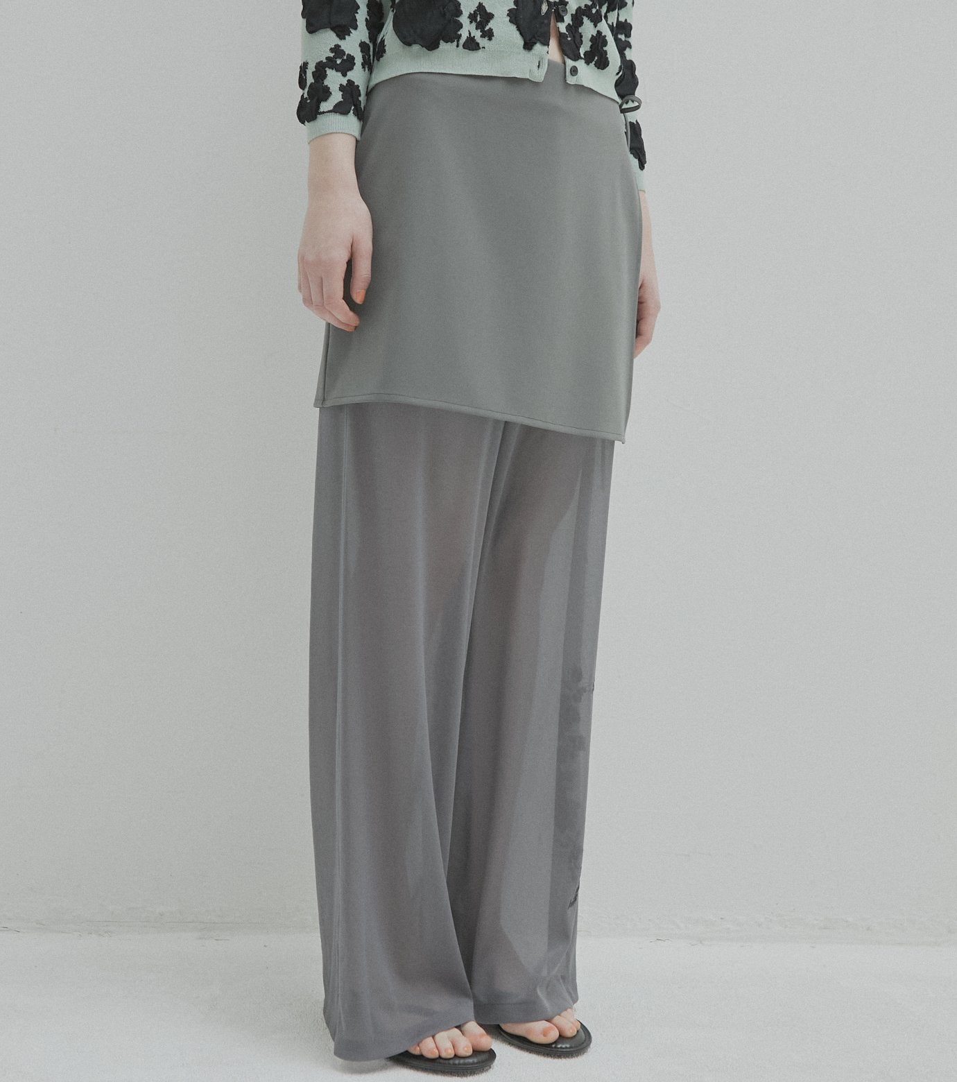 Sheer Relax Pant w/Flocked Flower