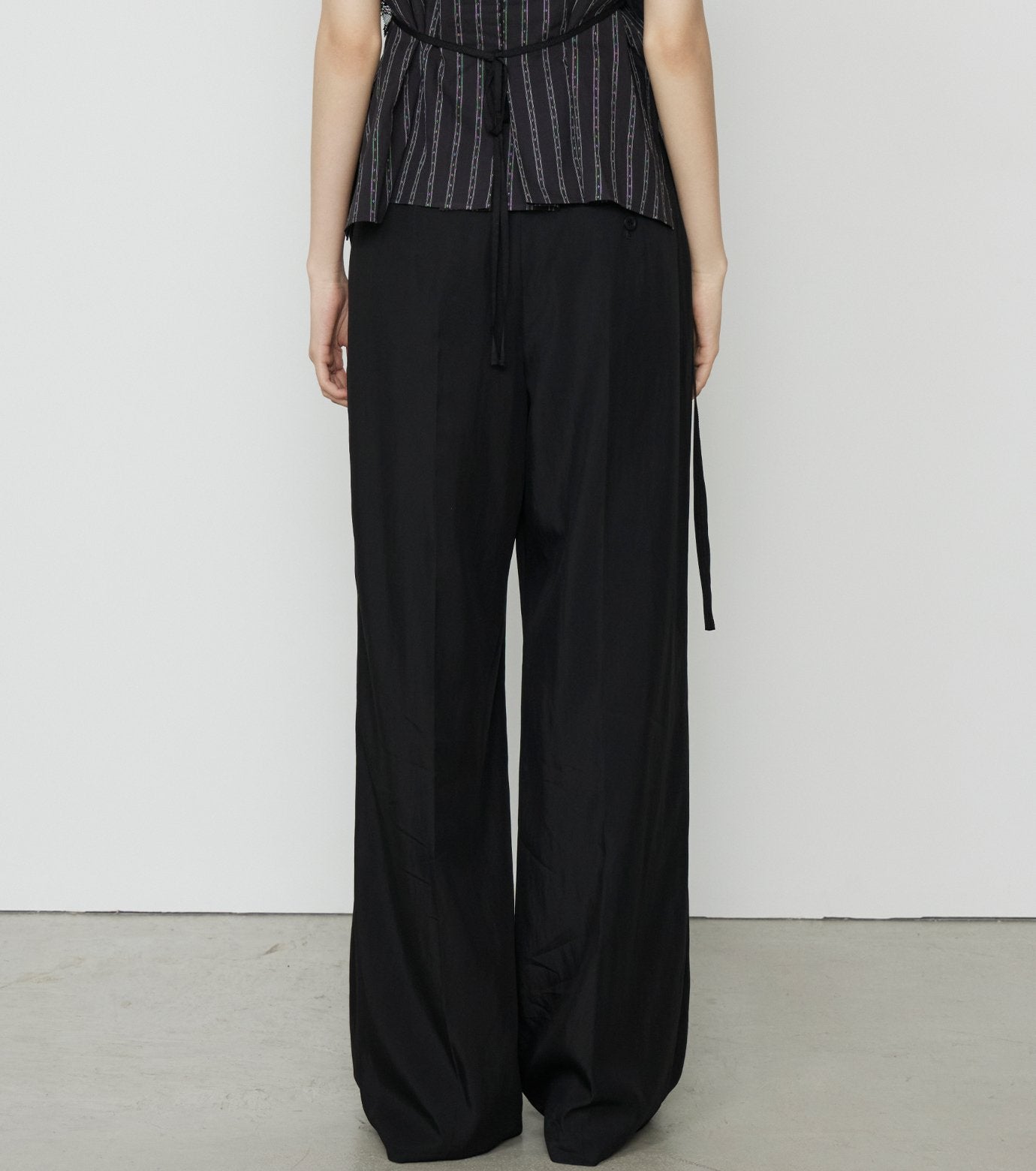 Wide Leg Tuck Pants