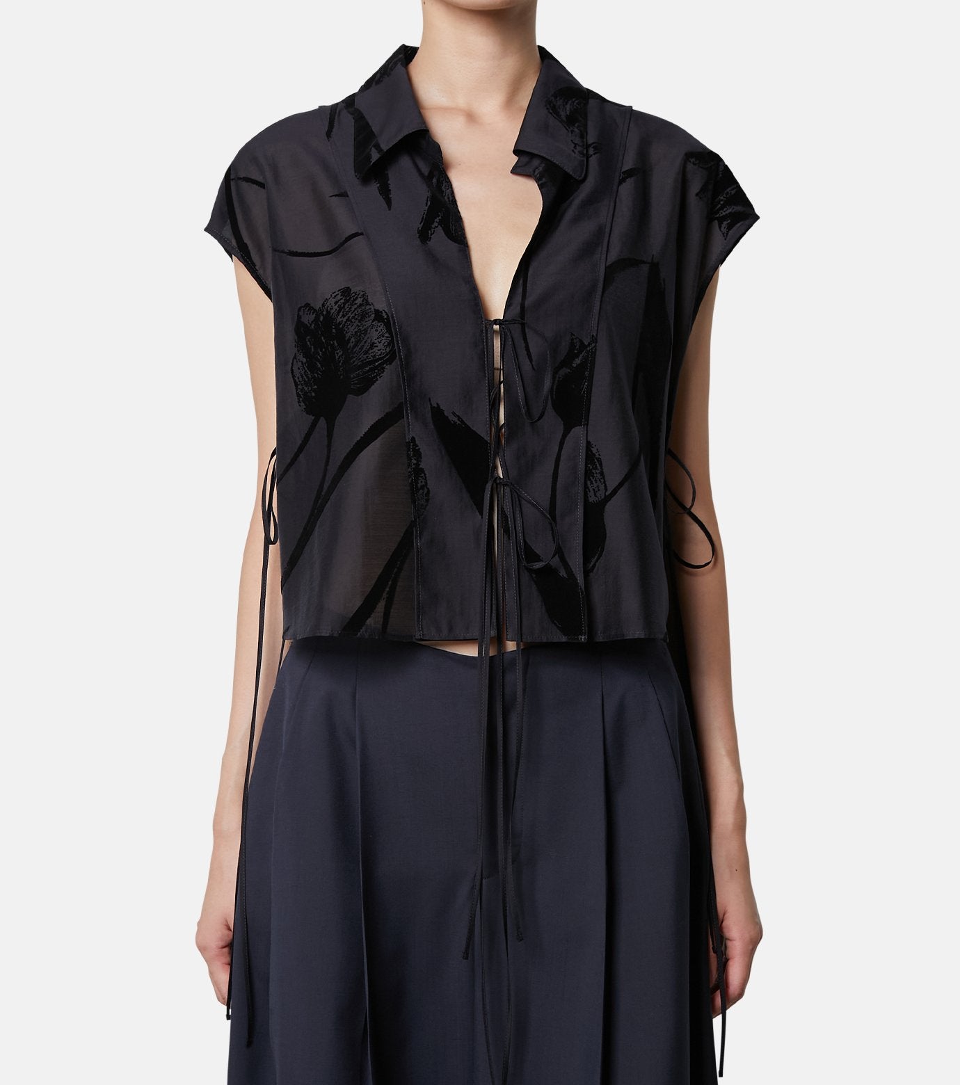 Flocky Print Cropped Shirt