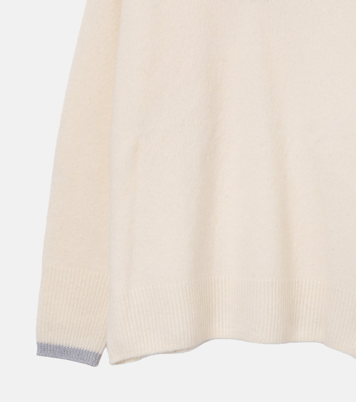 Contrast Collar V-Neck Pullover