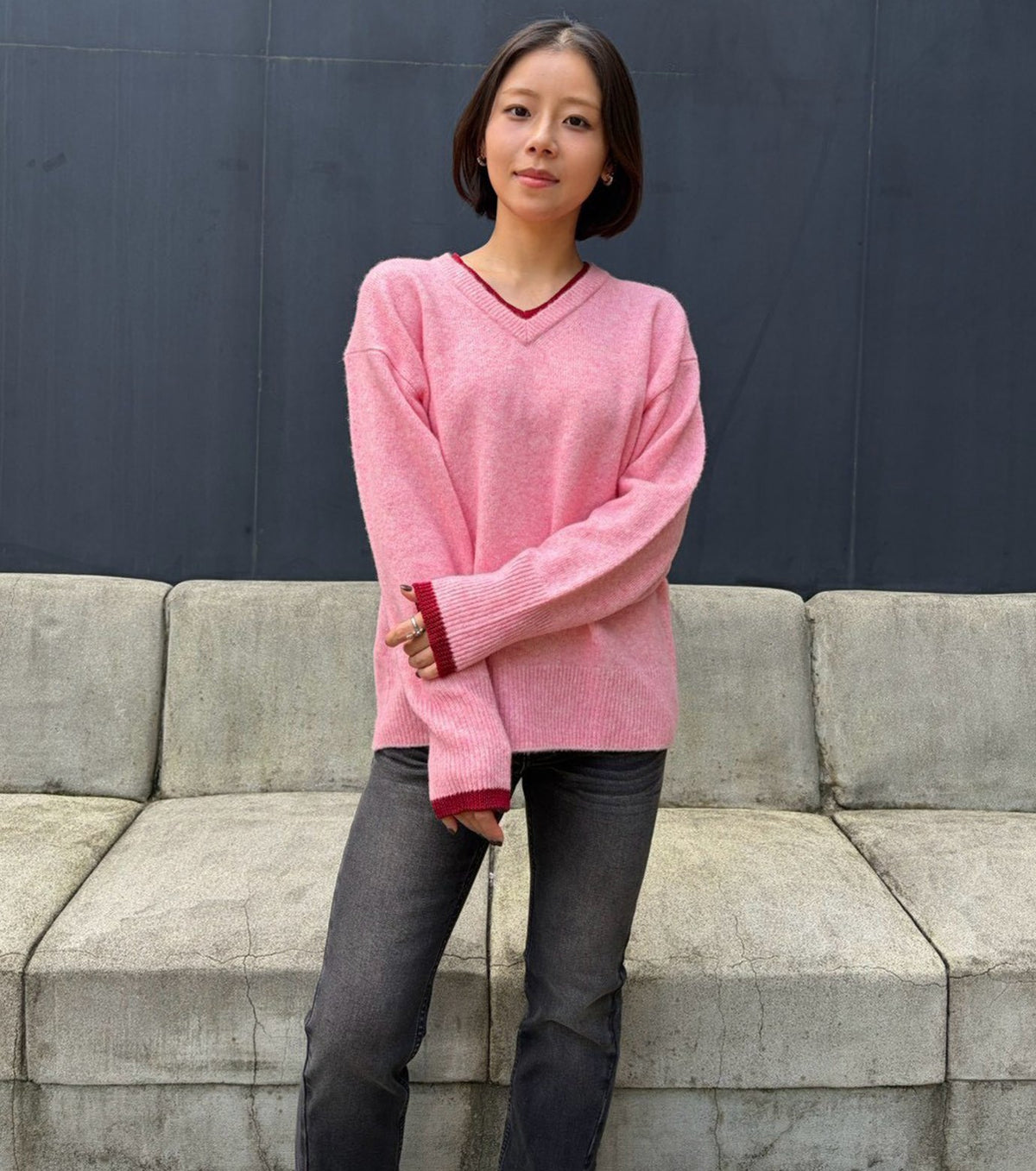 Contrast Collar V-Neck Pullover