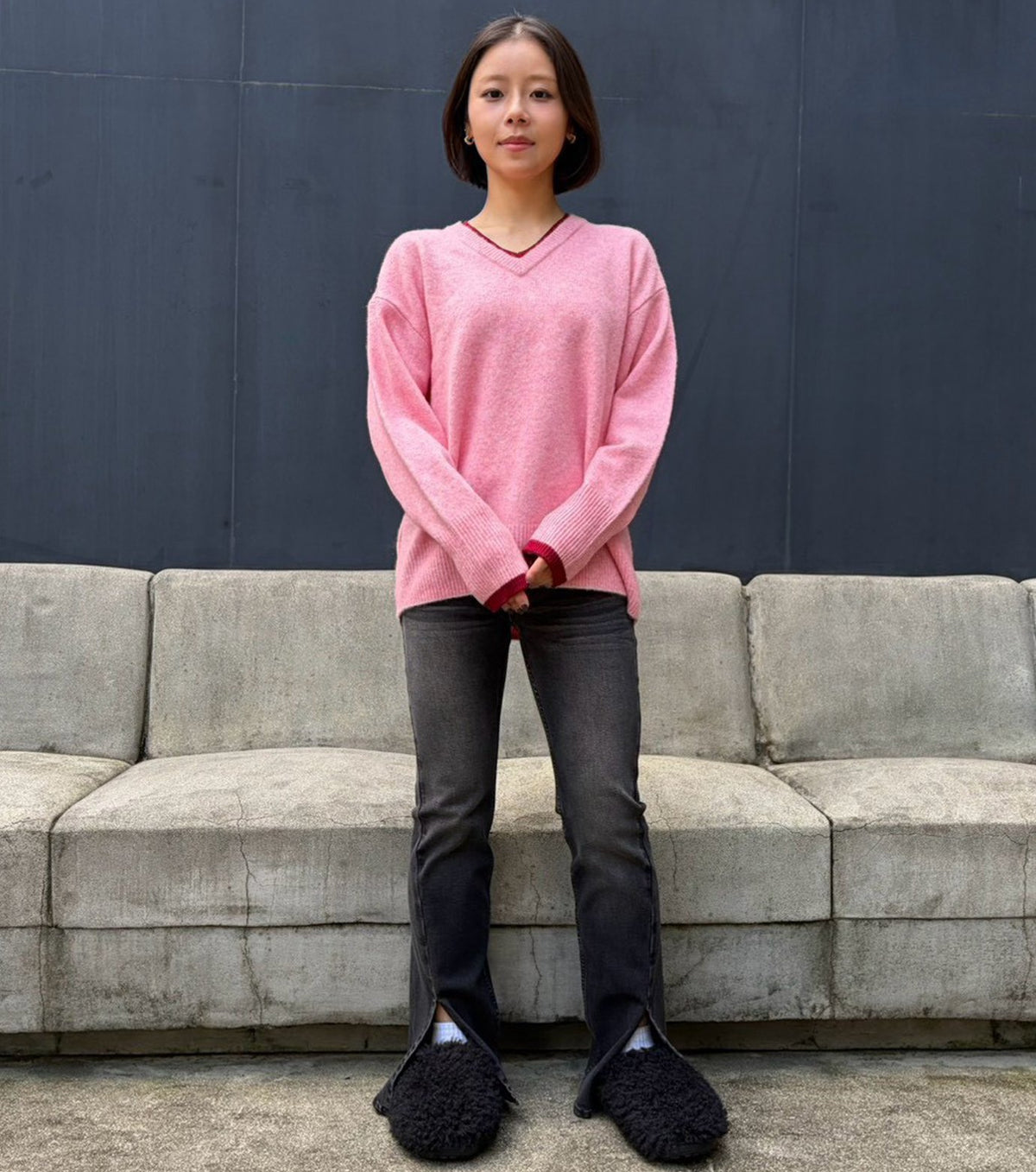 Contrast Collar V-Neck Pullover