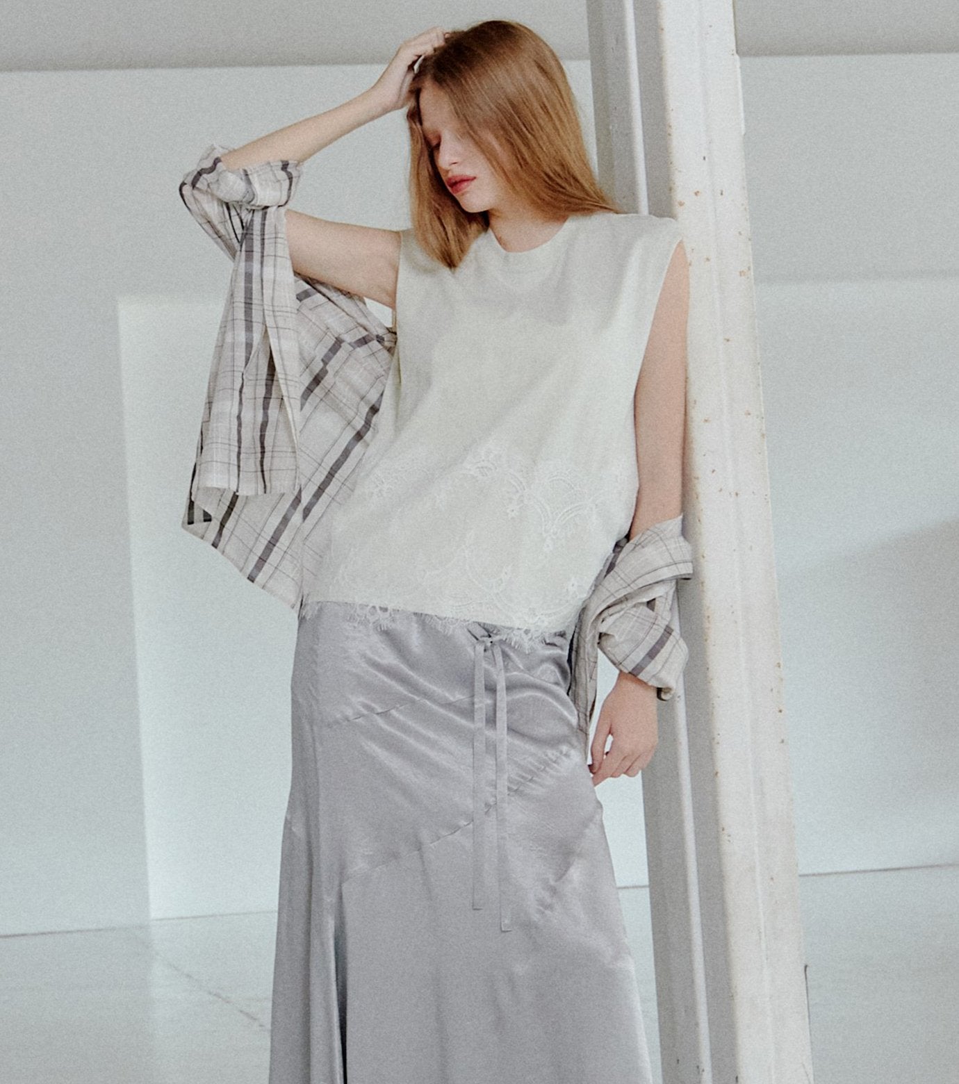 Lace Detail Sleeveless T-Shirt