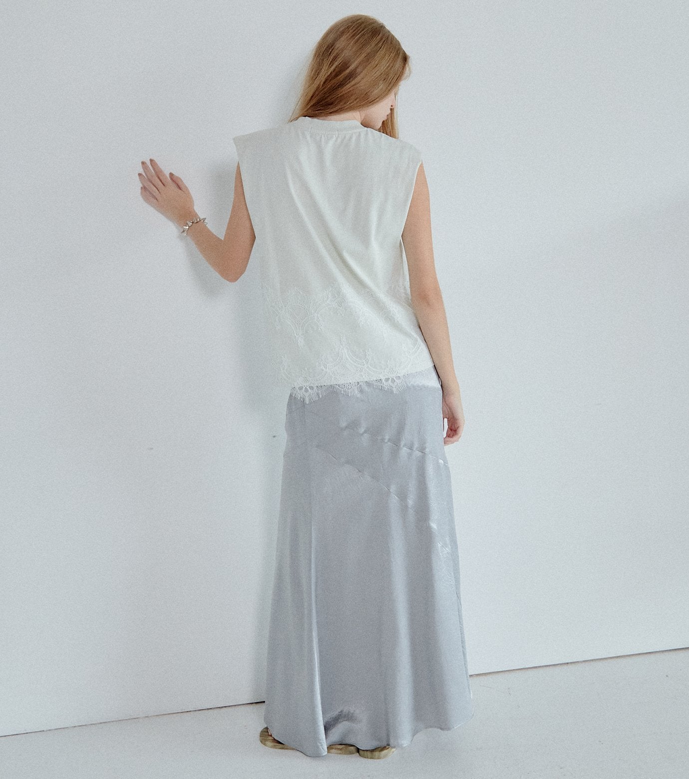 Lace Detail Sleeveless T-Shirt