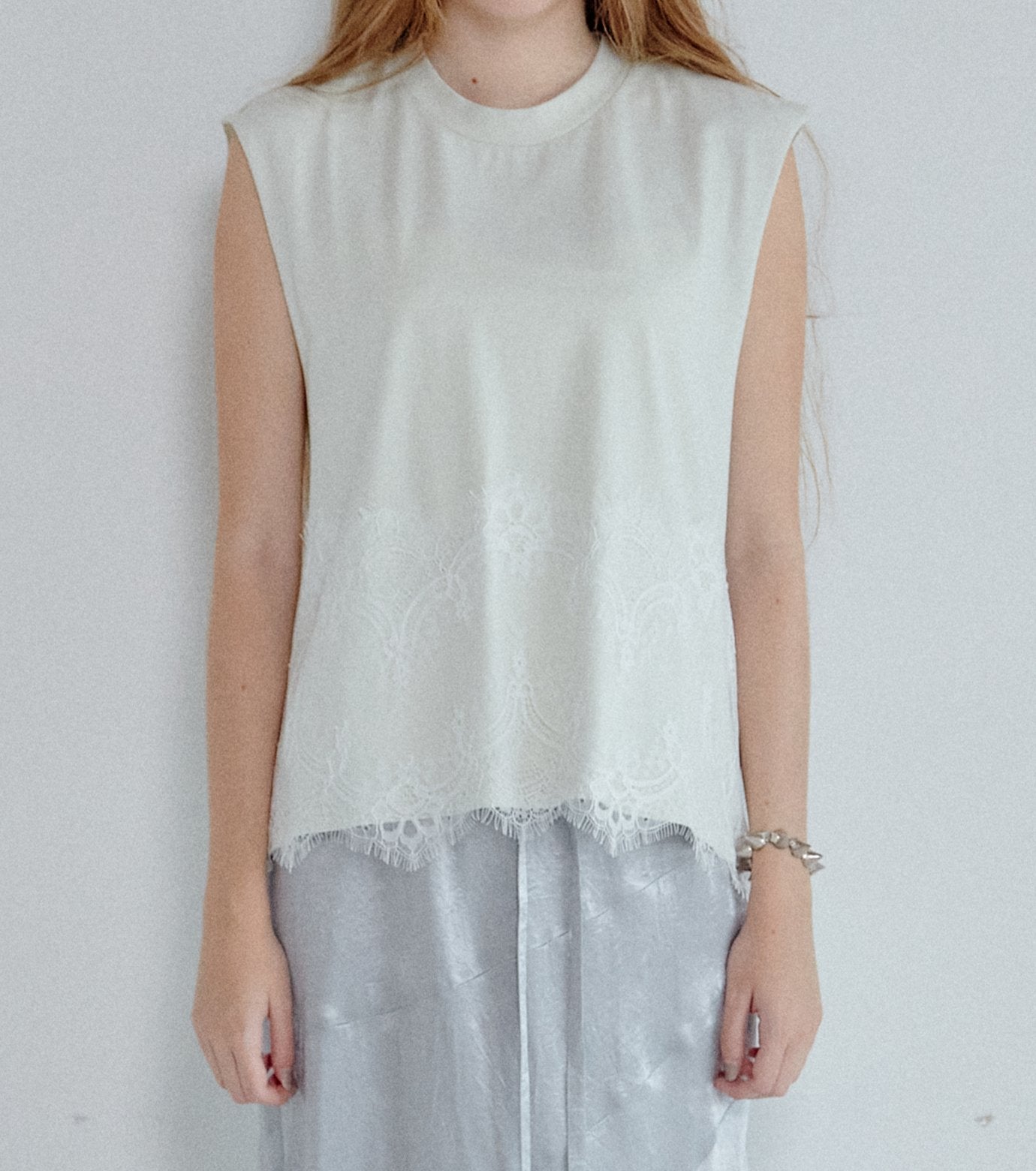Lace Detail Sleeveless T-Shirt