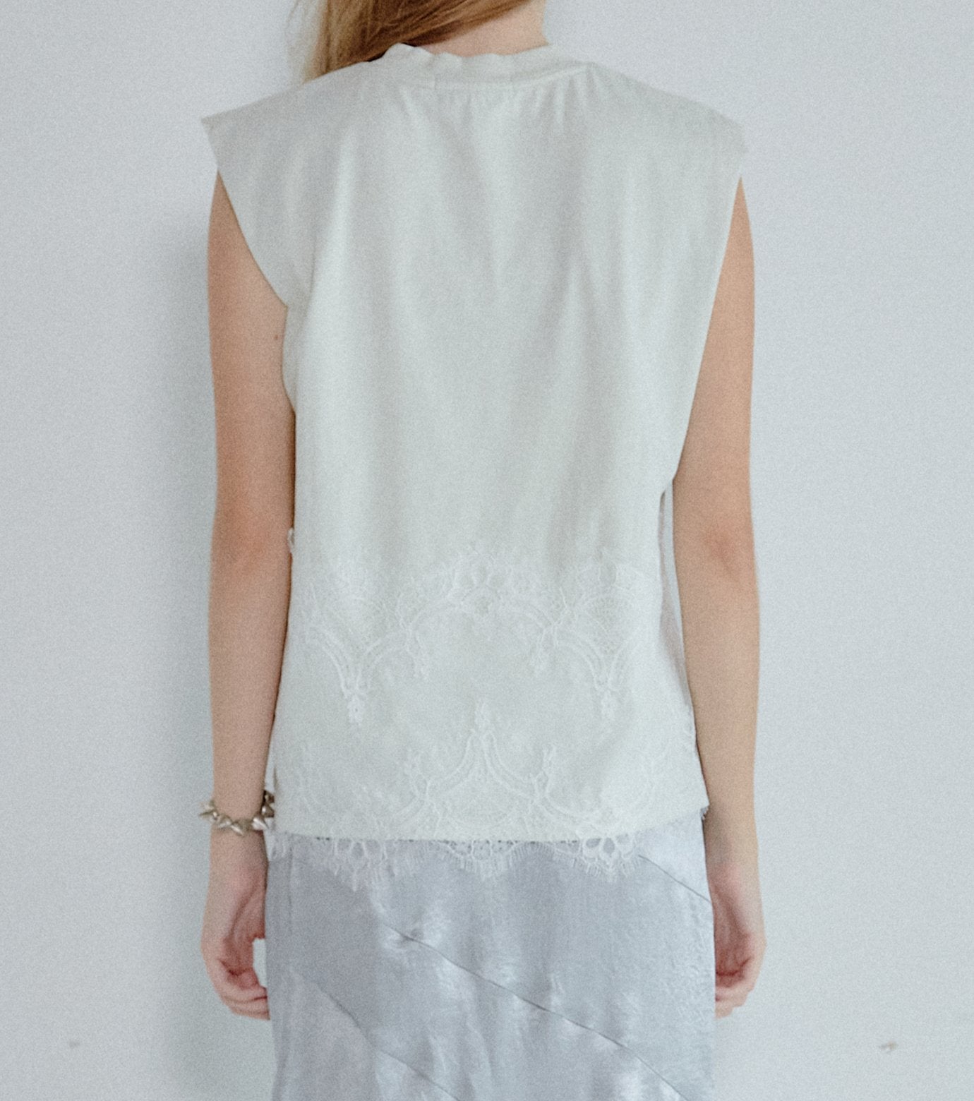 Lace Detail Sleeveless T-Shirt