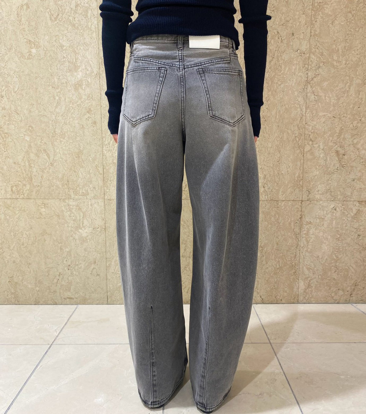 Barrel Leg Jeans