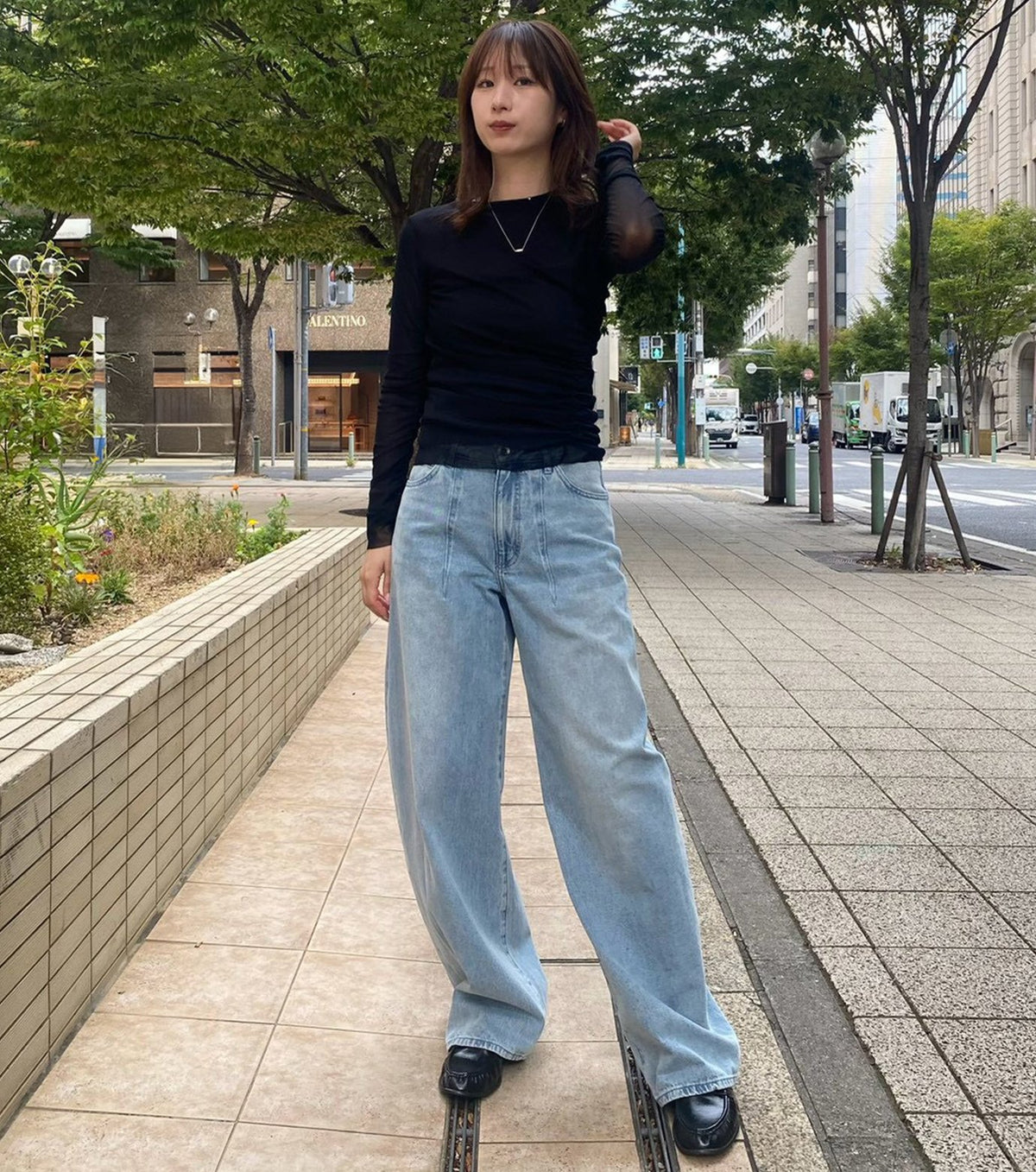 Barrel Leg Jeans