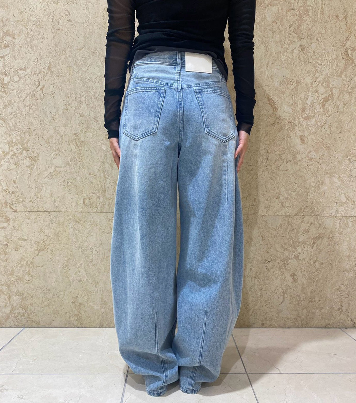 Barrel Leg Jeans