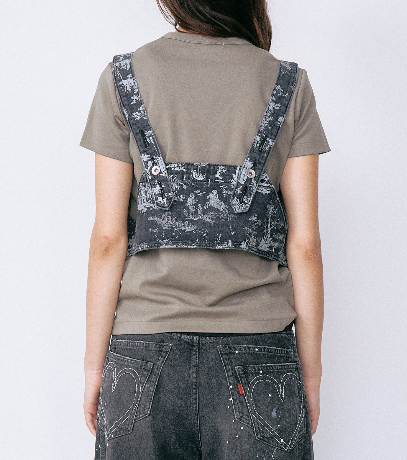"LE" Fitted T-Shirt