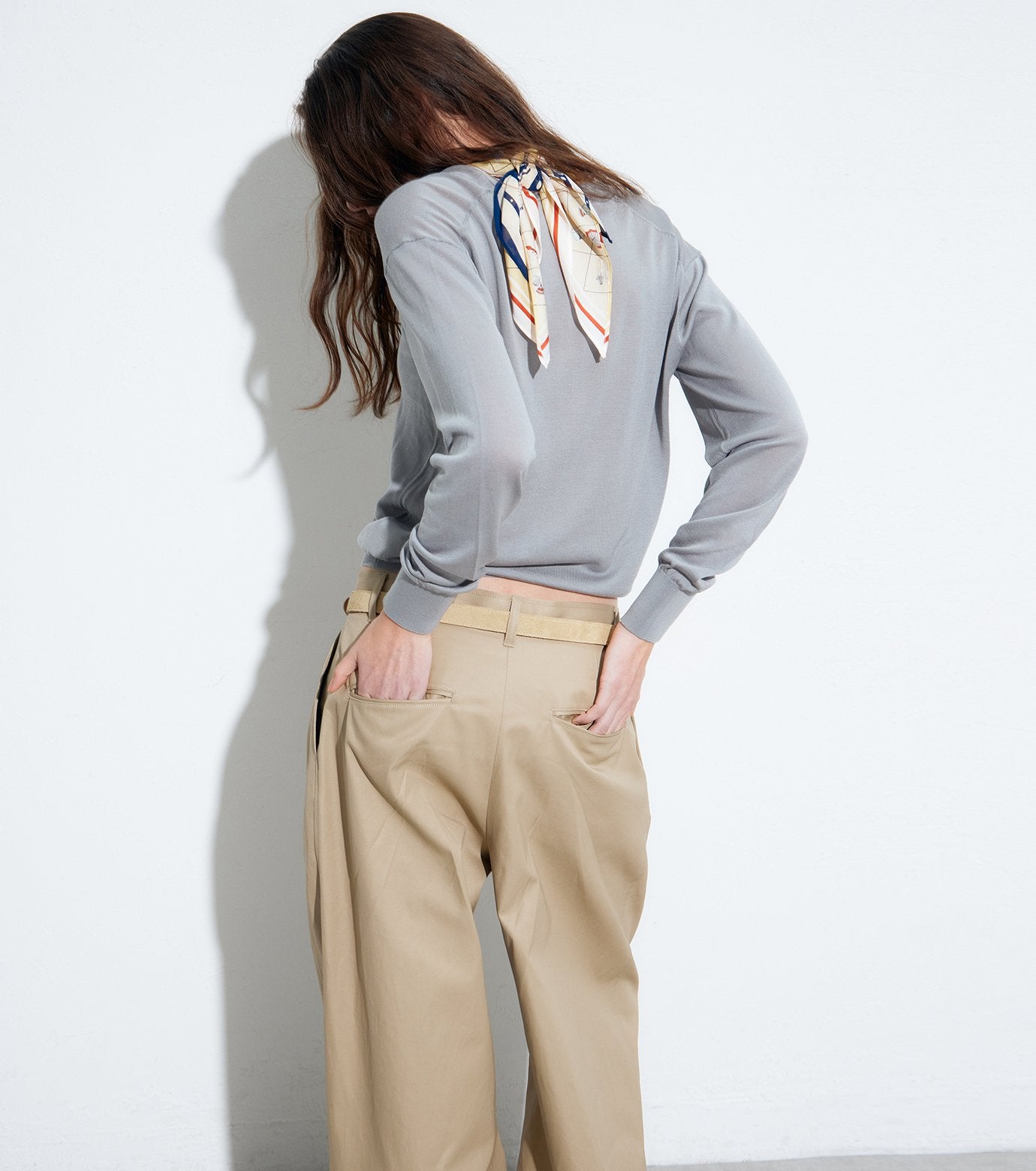 Detachable Scarf V Knit